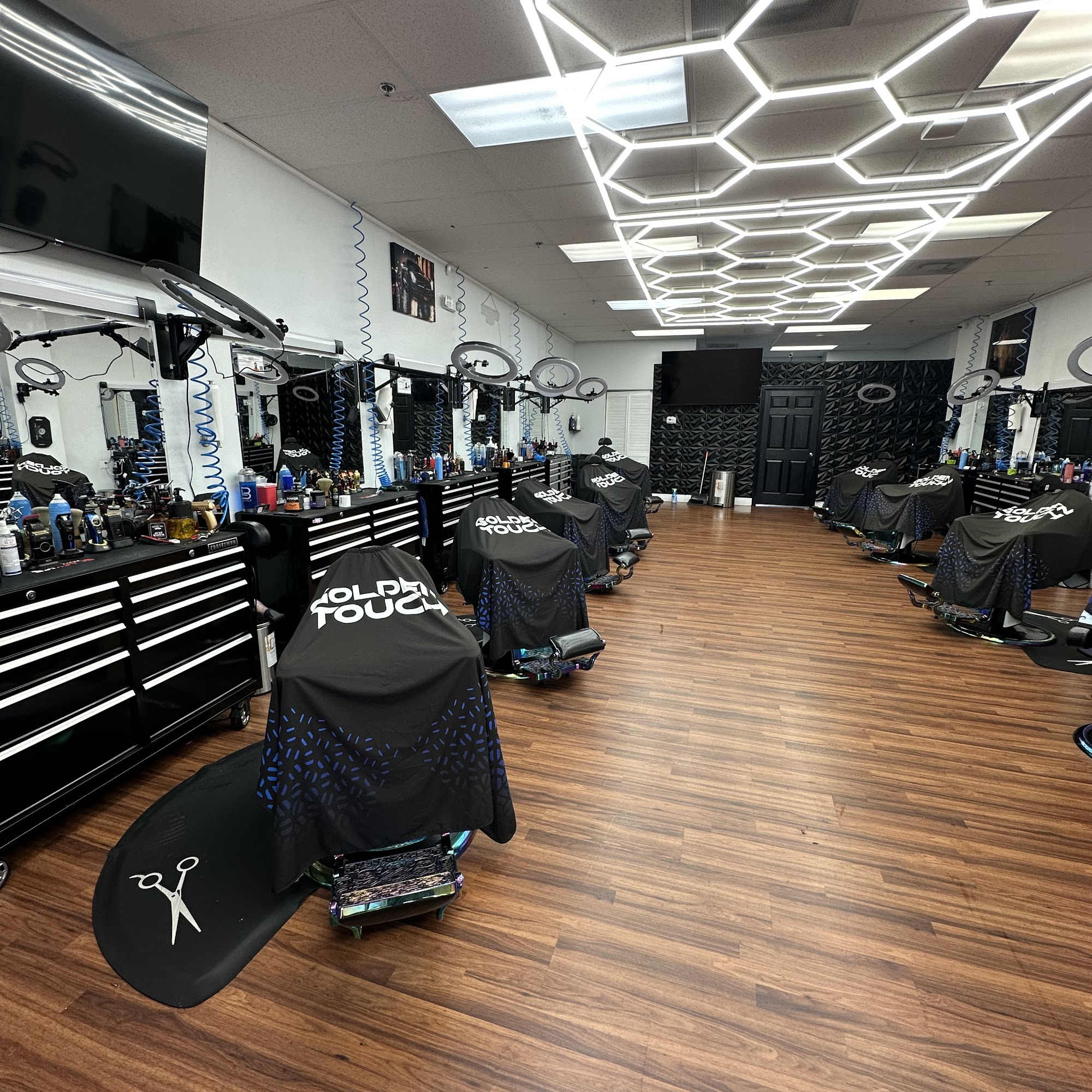 Golden Touch Barbershop West Palm Beach 4713 Broadway, West Palm Beach Florida 33407