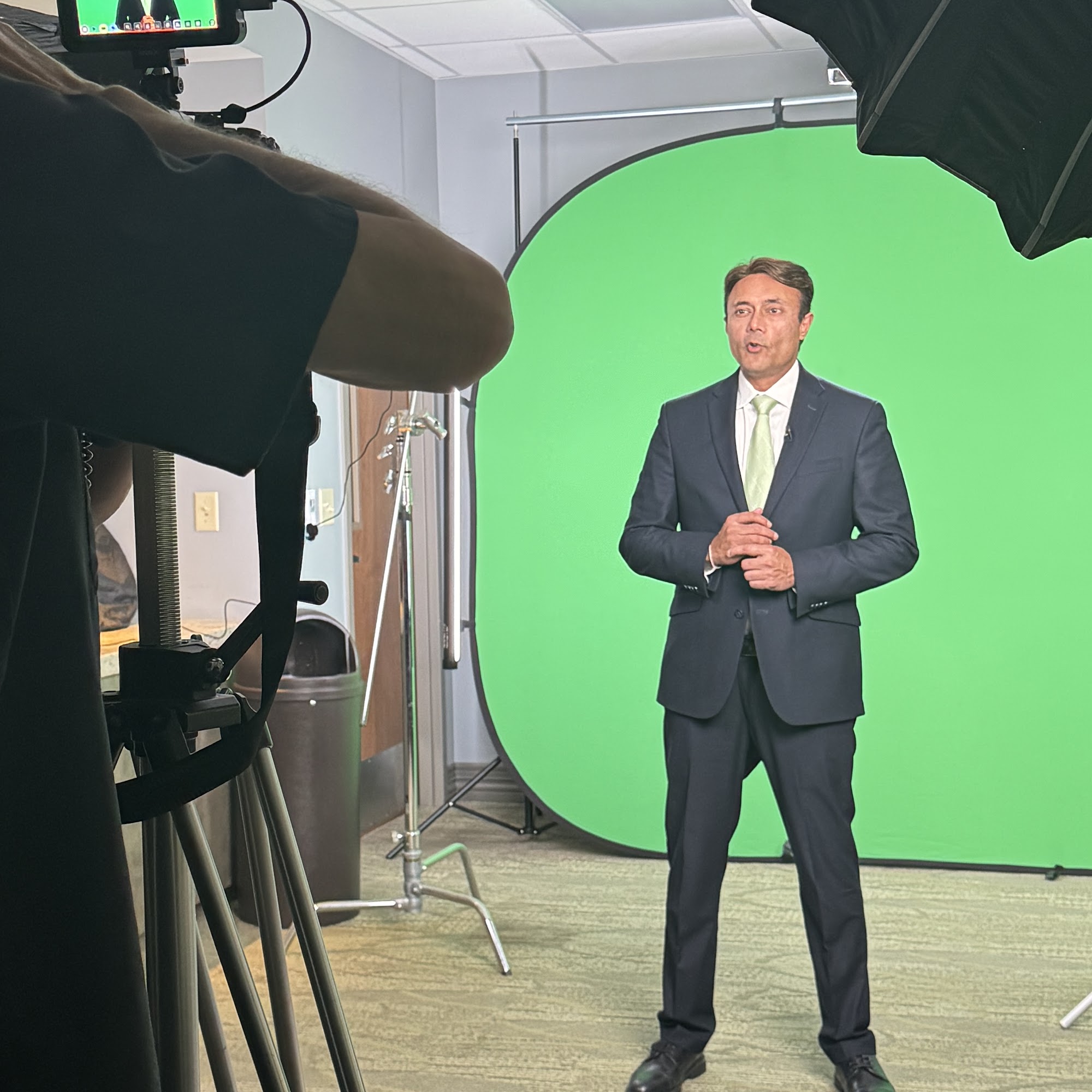 DgPro Makeup And Hair