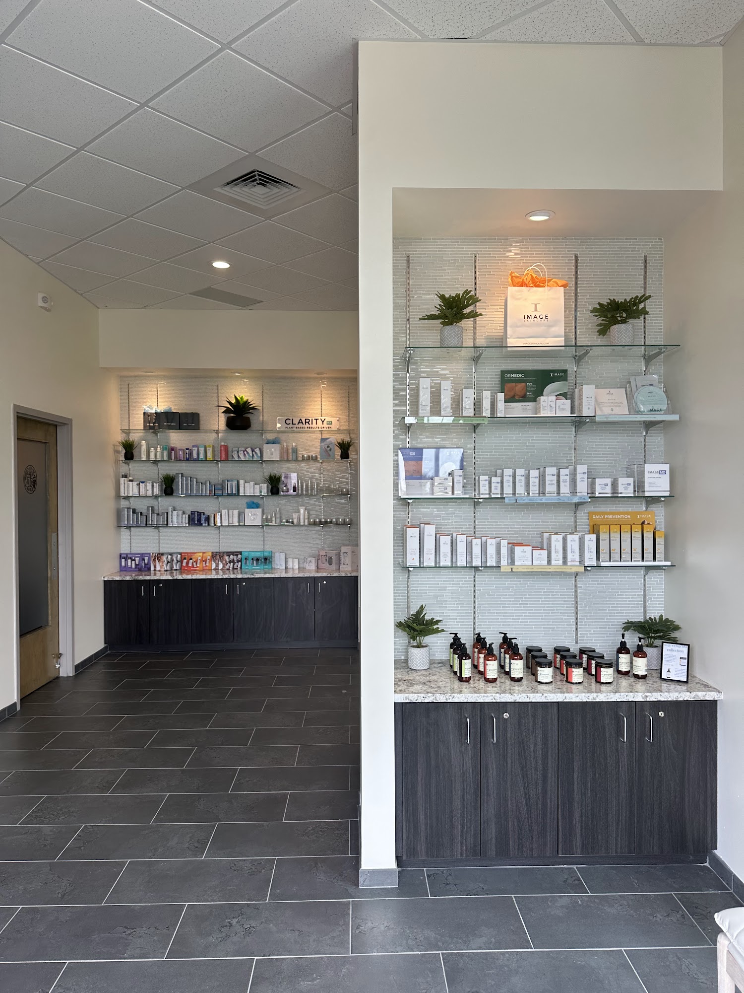 Hand & Stone Massage and Facial Spa 14230 W Colonial Dr, Winter Garden Florida 34787