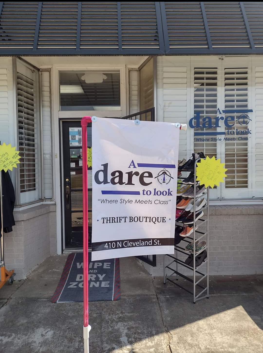 A dare to look Albany