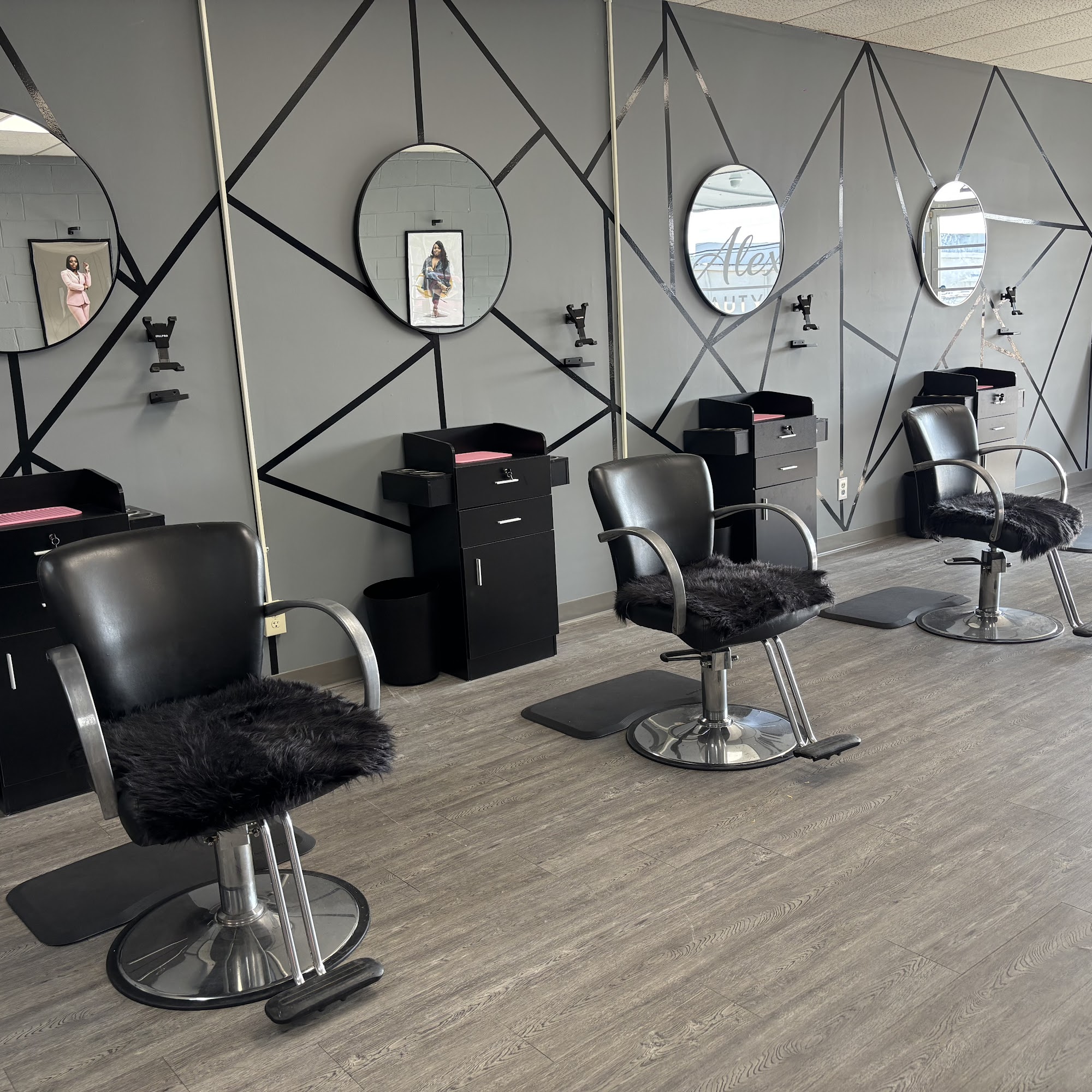 Alex’s Beauty Bar 2212 Palmyra Rd, Albany Georgia 31701