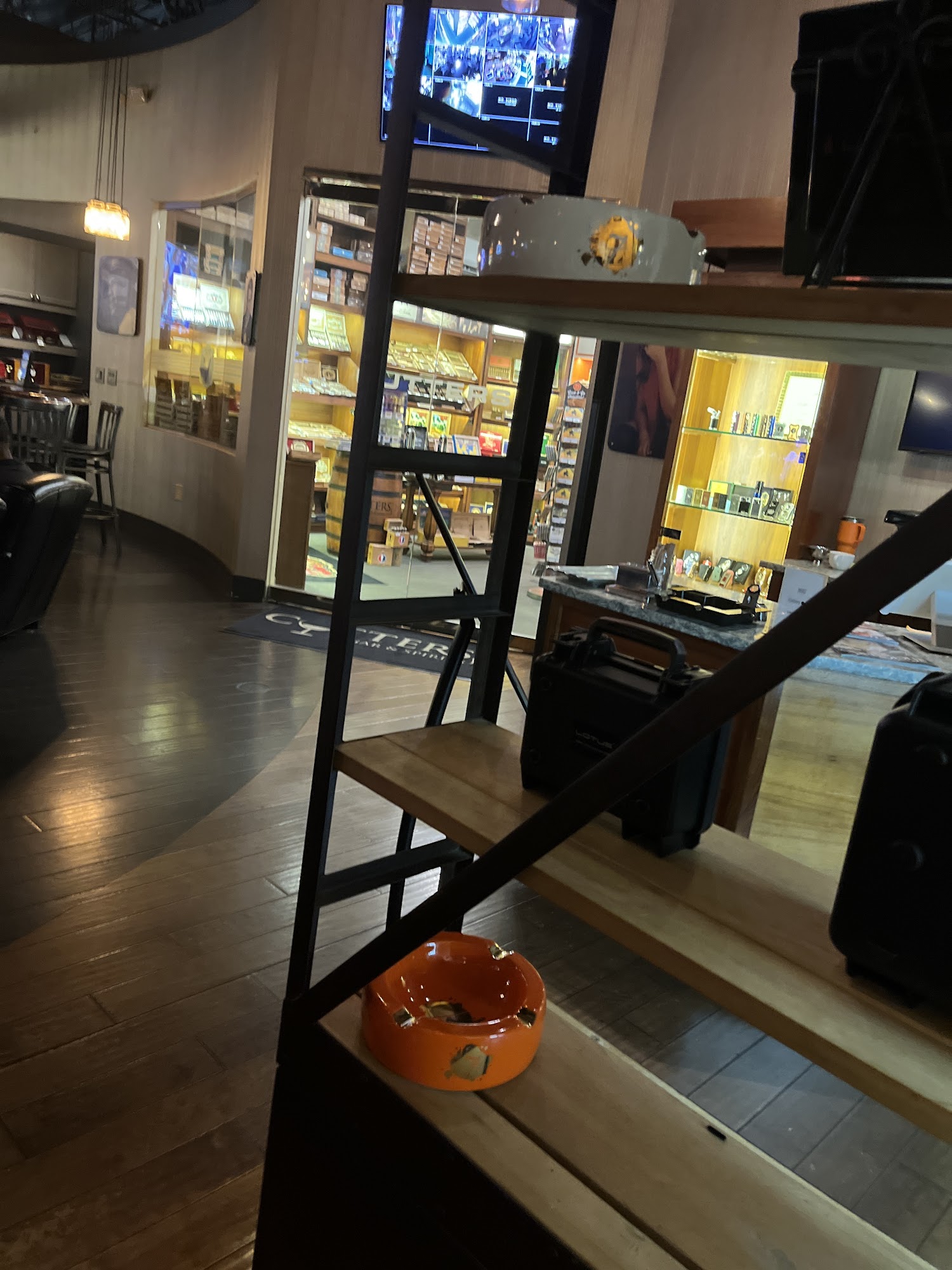 Cutters Cigar & Spirits Menu