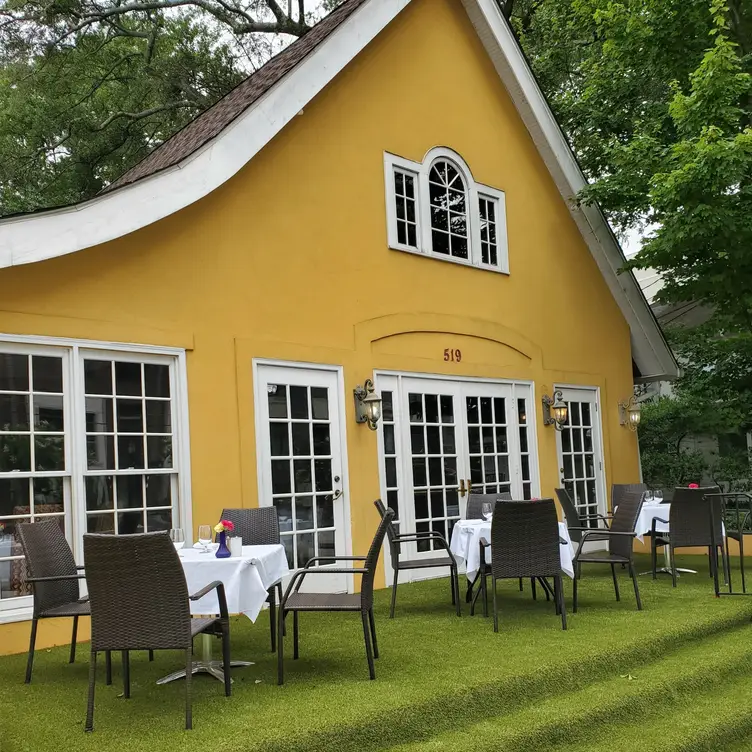 Photo credit: opentable