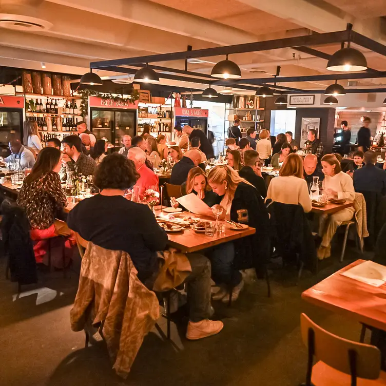Photo credit: opentable