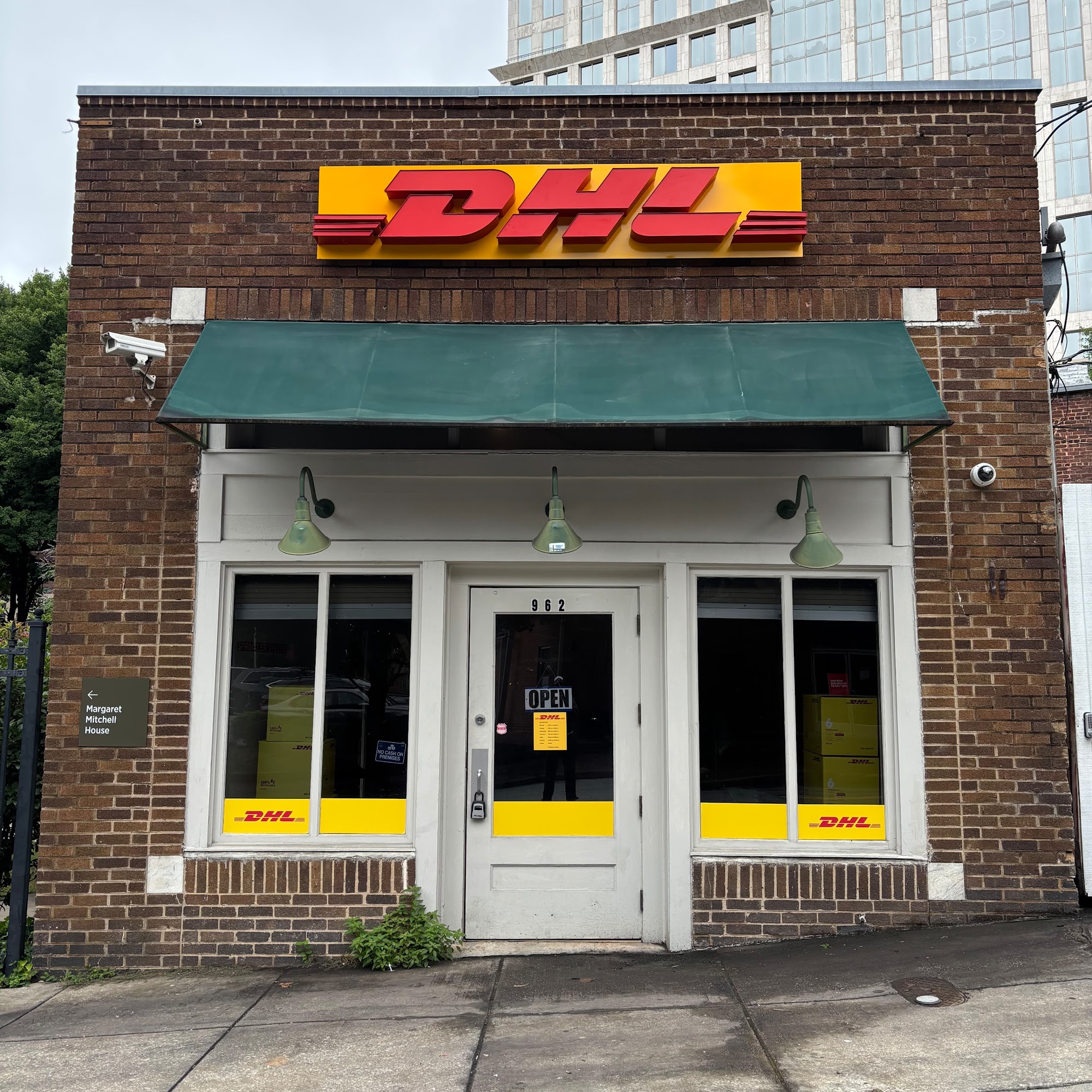 DHL Express Service Point