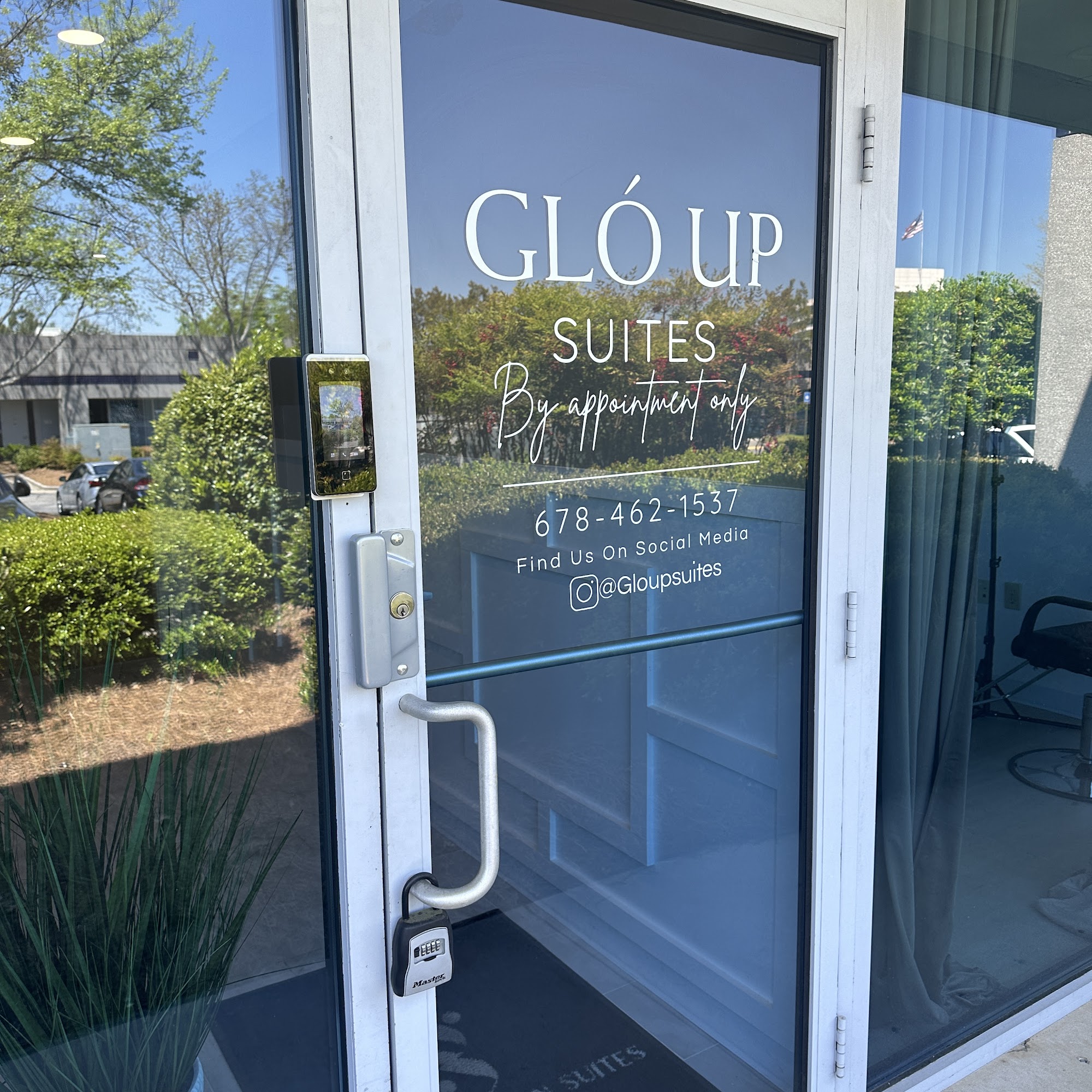 Glo Up Suites 3200 Cobb Galleria Pkwy suite 105, Atlanta Georgia 30339