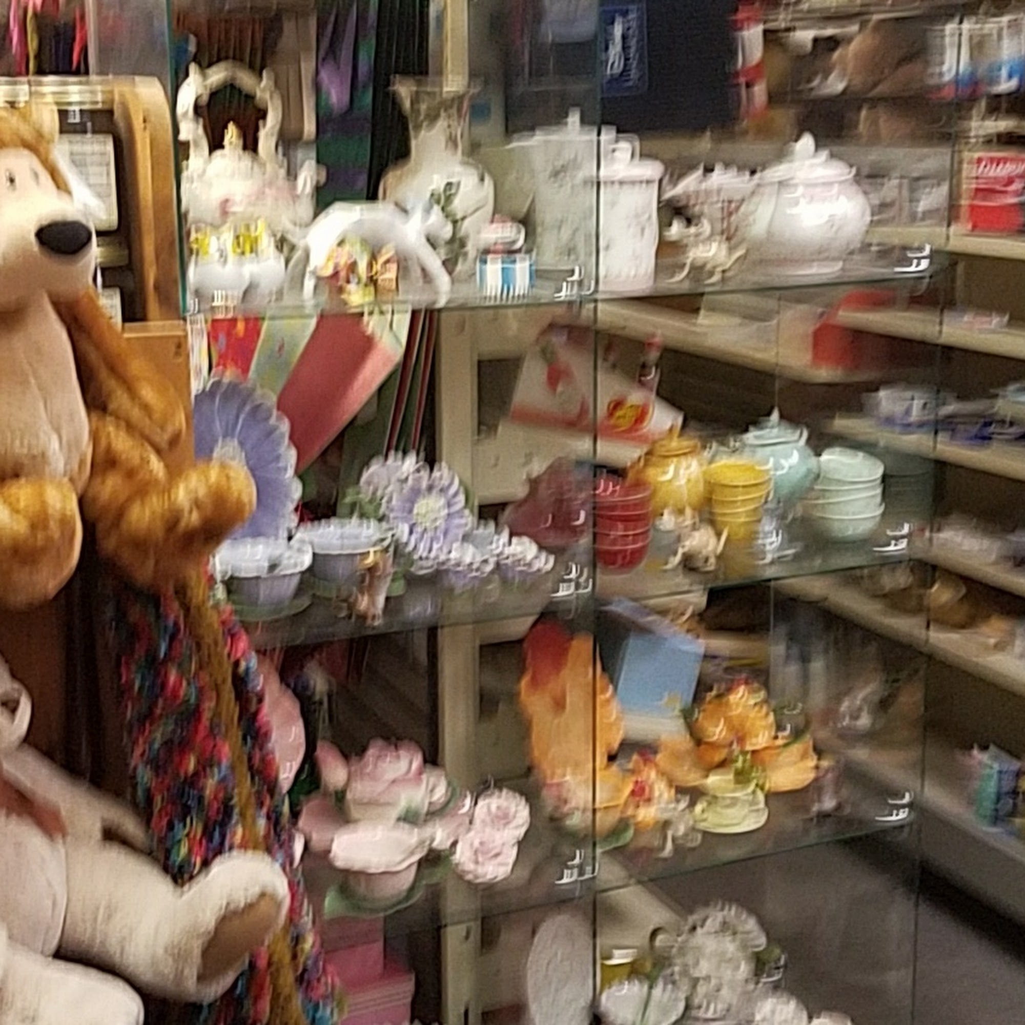 Galleria Souvenier Gift Shop