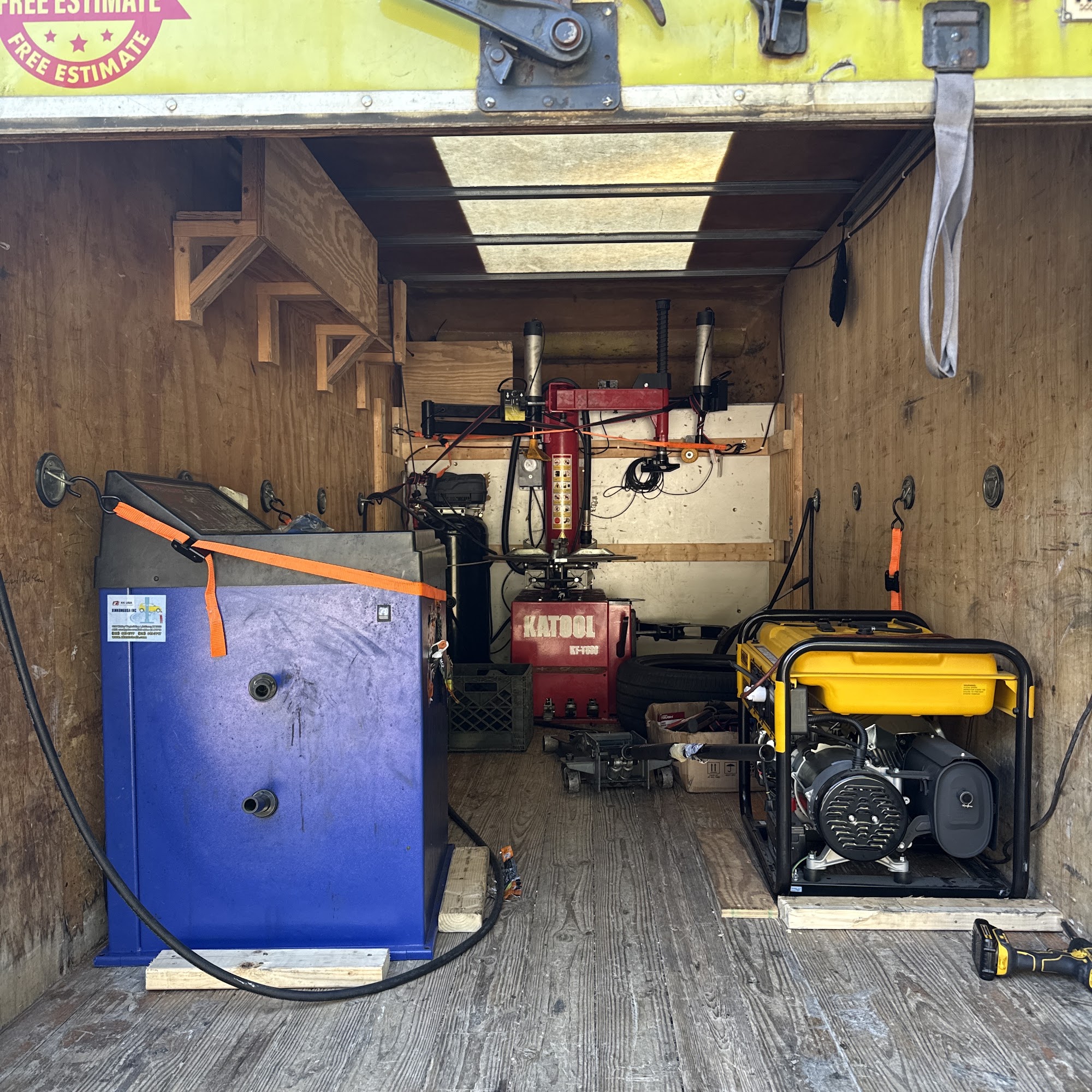Blackrider tires and mobile tires service