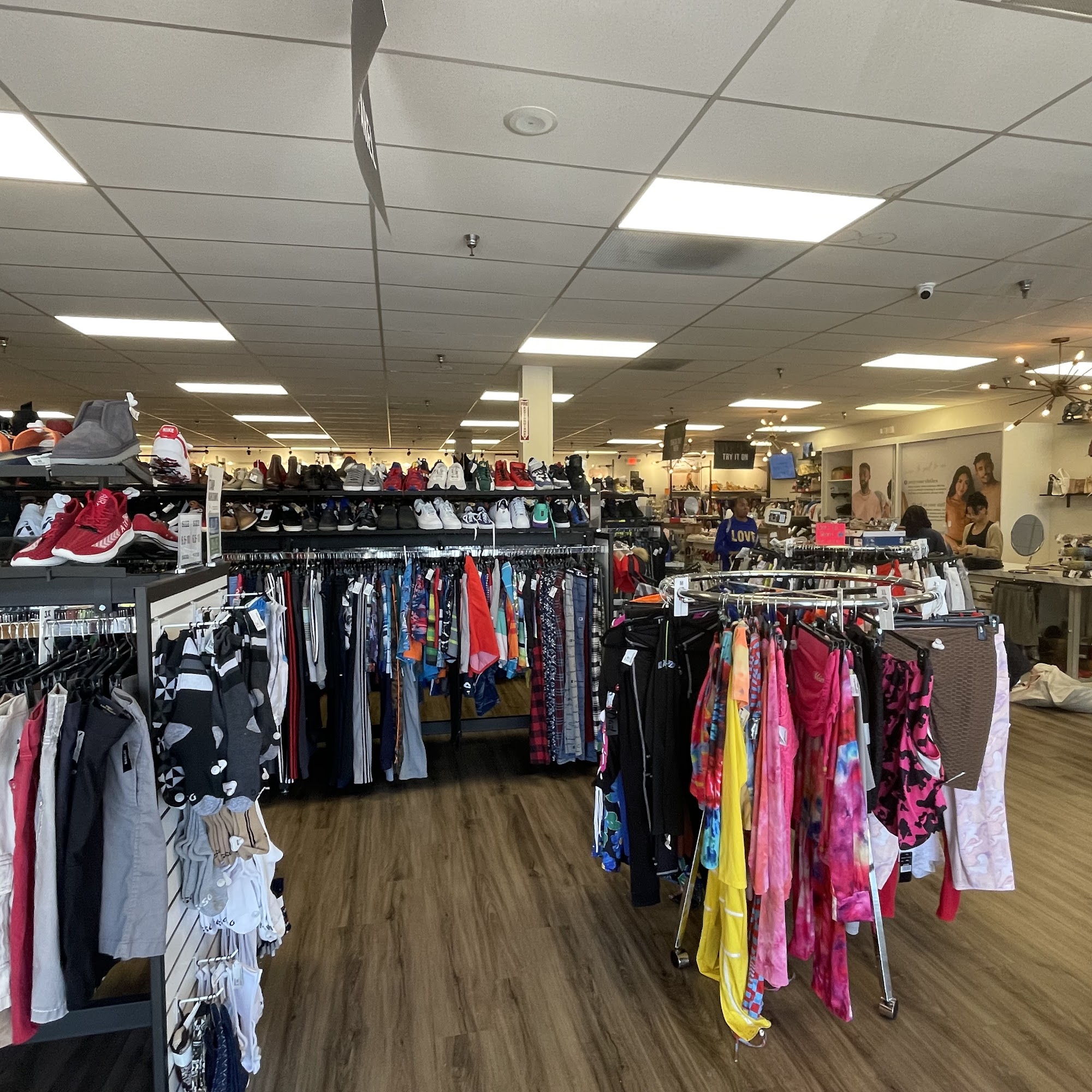 Uptown Cheapskate Austell Austell