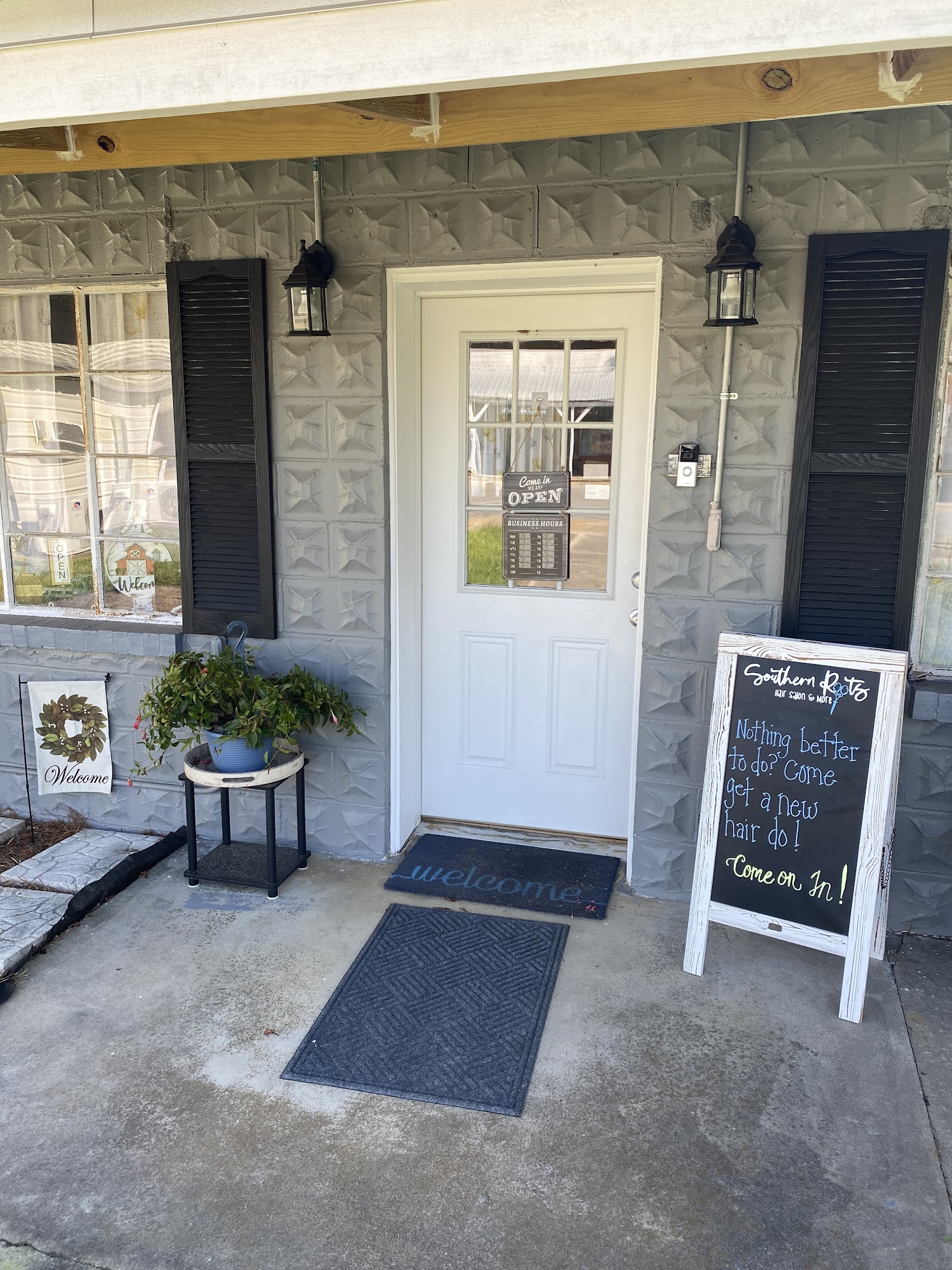 Southern Roots Hair Salon and More 2036 E Main St, Barwick Georgia 31720