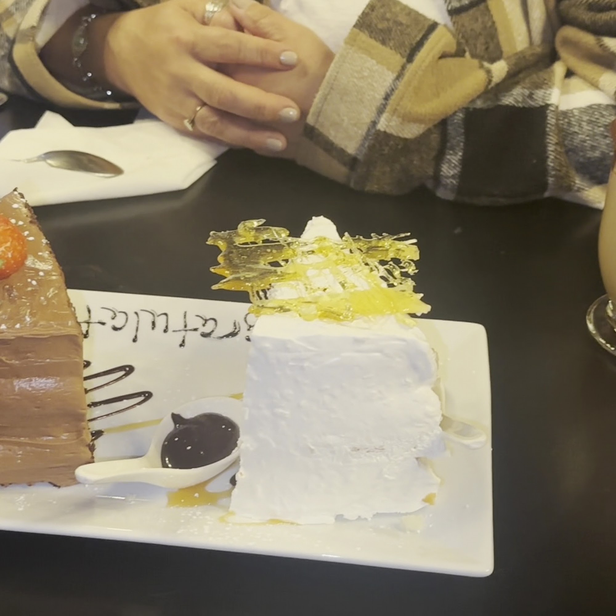 Mona Lisa’s Dessert House Blue Ridge