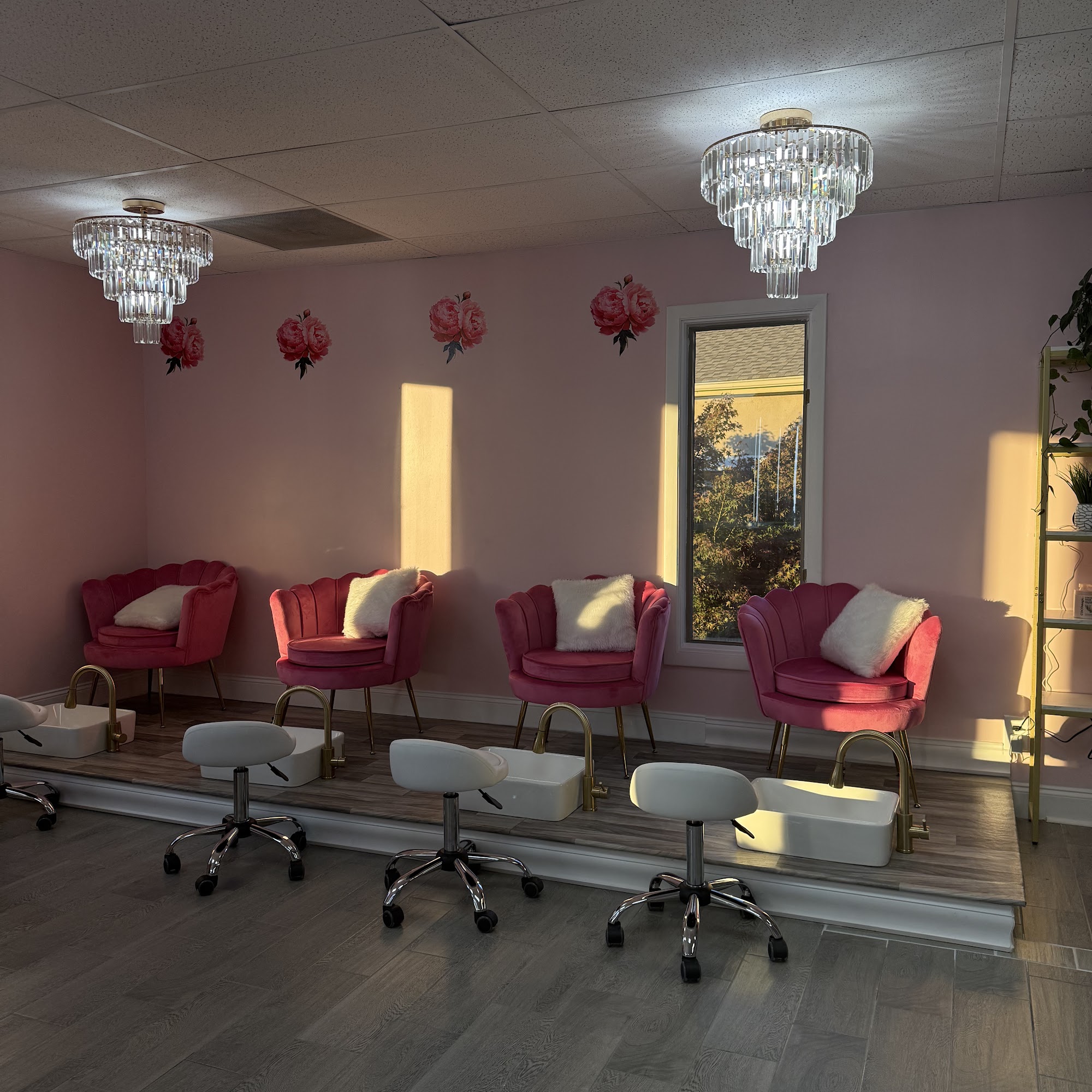 Glam Beauty Salon & Bistro