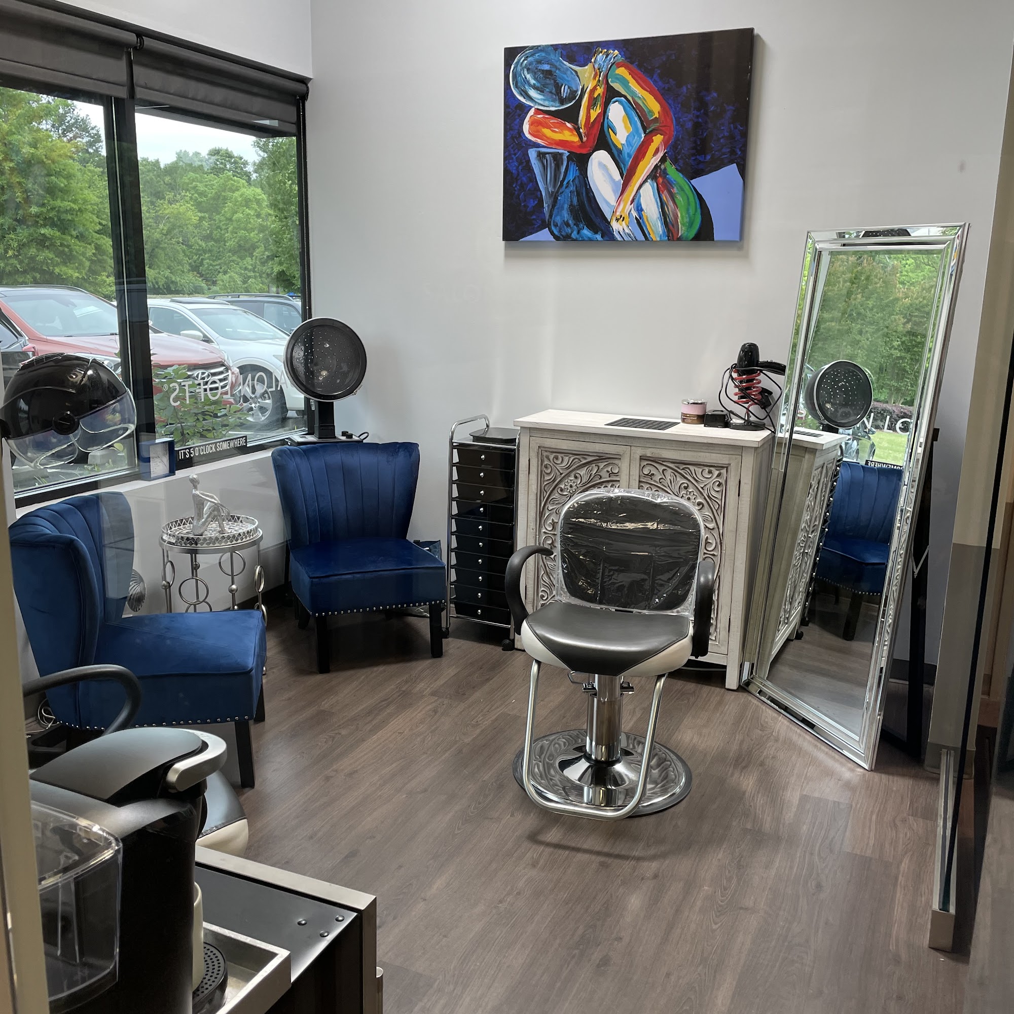 Somewhere Sitting Pretty Hair Salon Mall of Georgia, 3333 Buford Dr Suite 305, Buford Georgia 30519