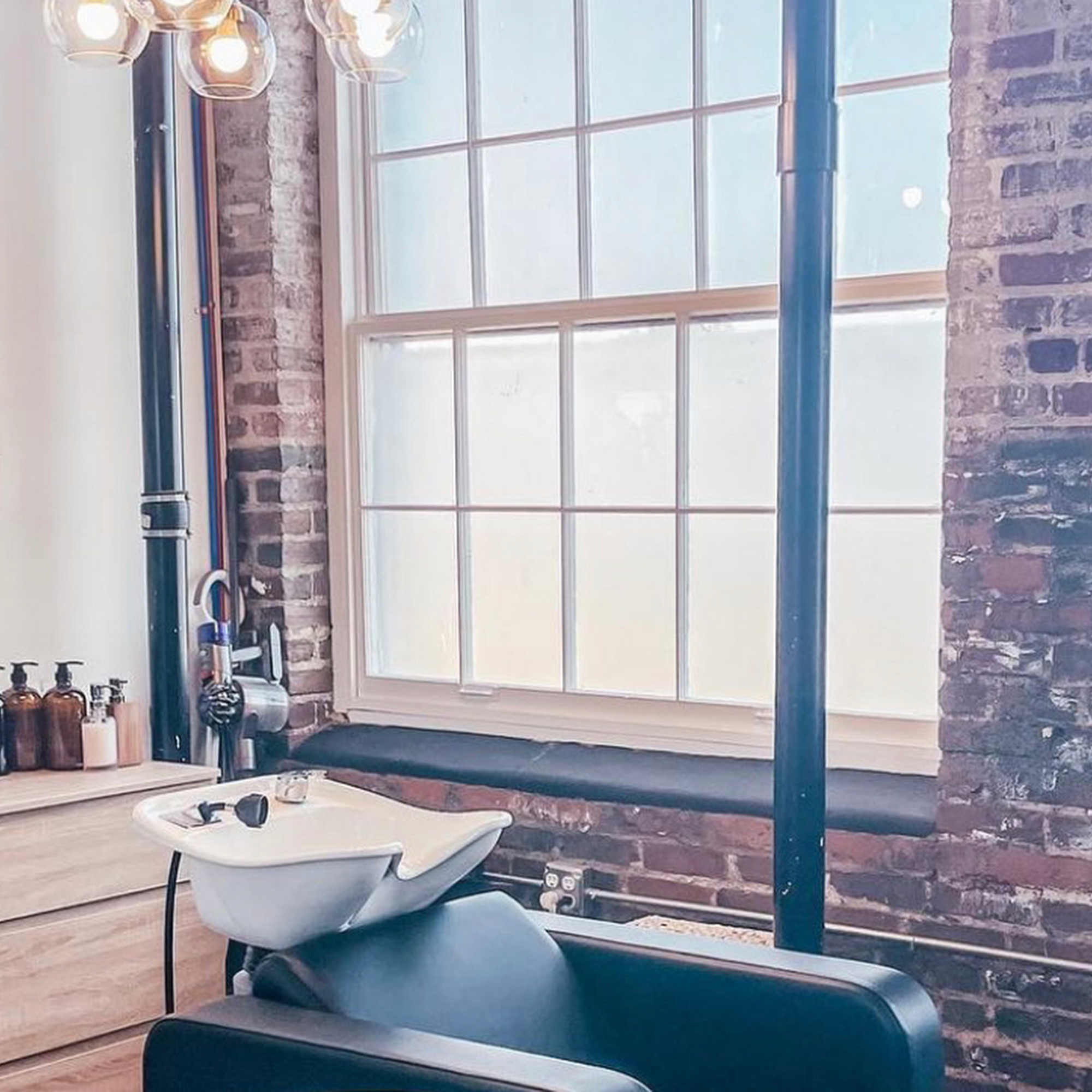 Honeycomb Boutique Salon 554 W Main St Suite 440, Buford Georgia 30518