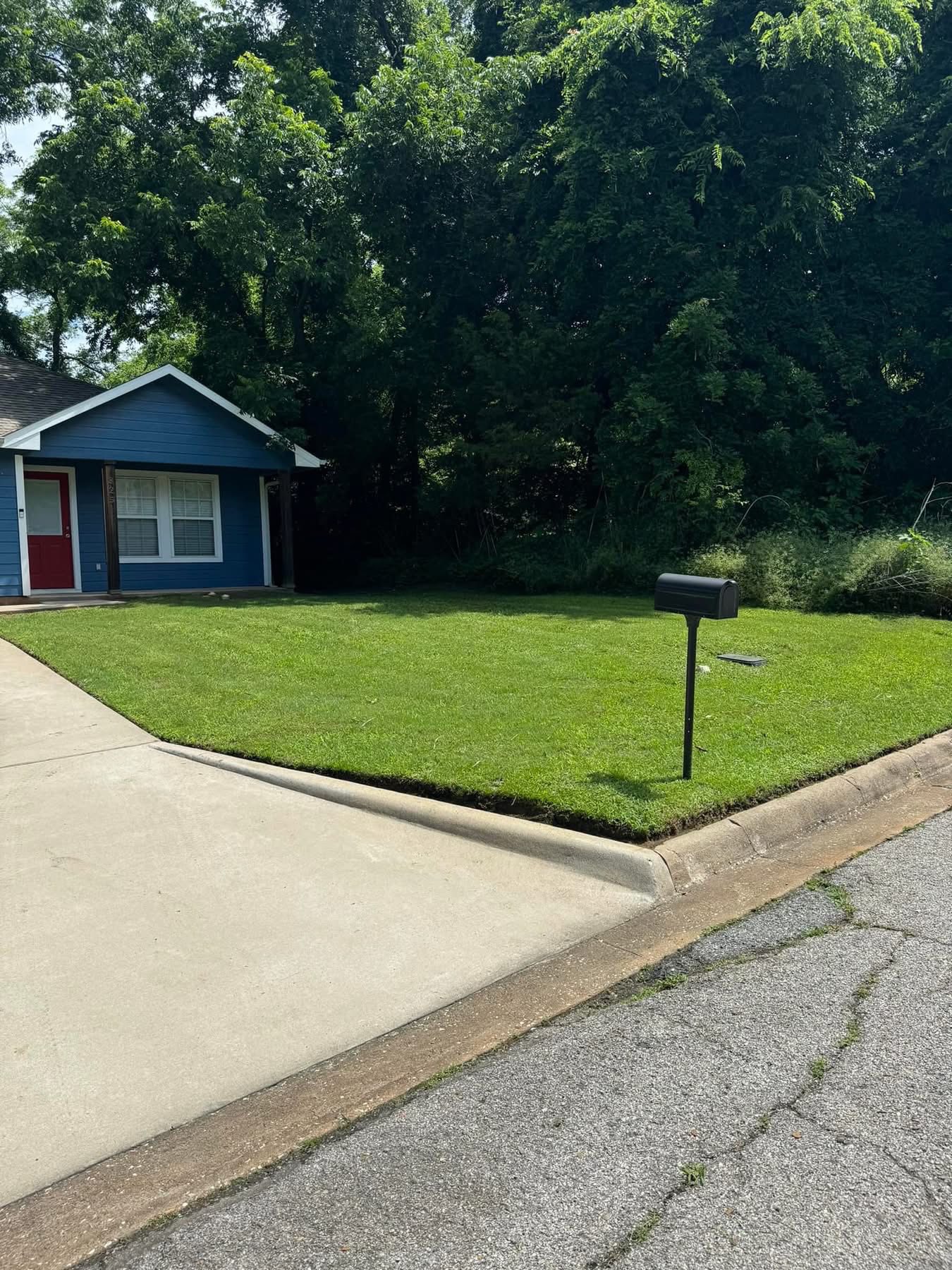 Holt’s Lawn Service