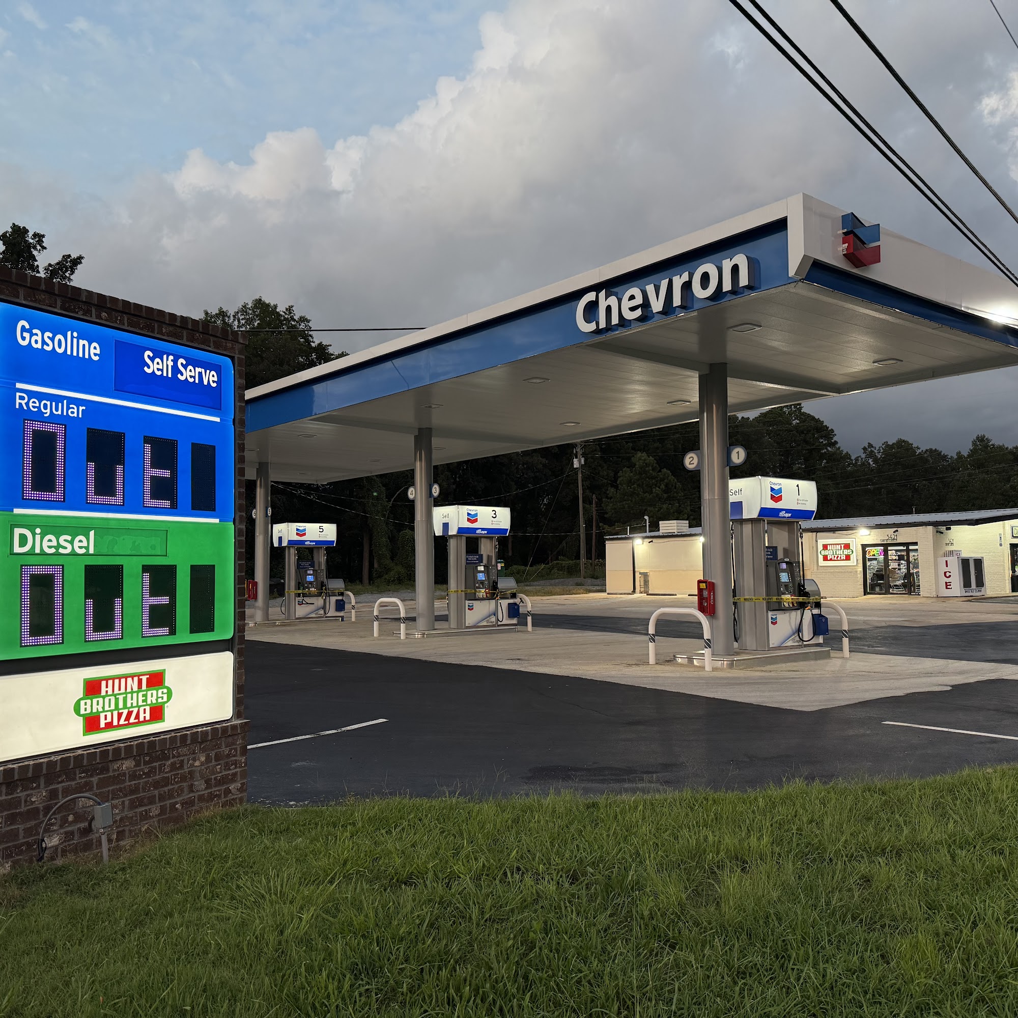 Chevron Clayton Food Store Canton