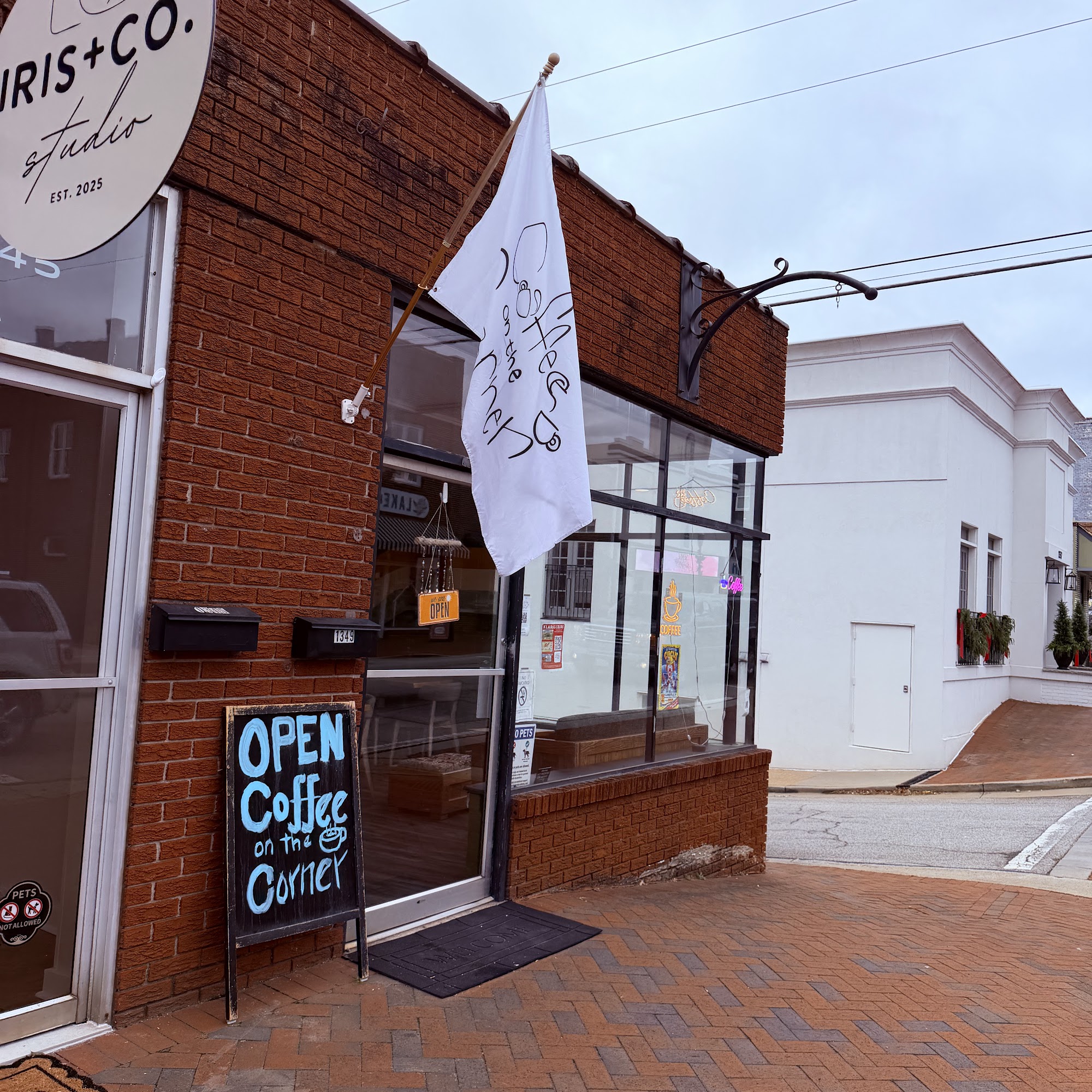 Coffee on the Corner 1345 Old Historic U.S.441, Clarkesville