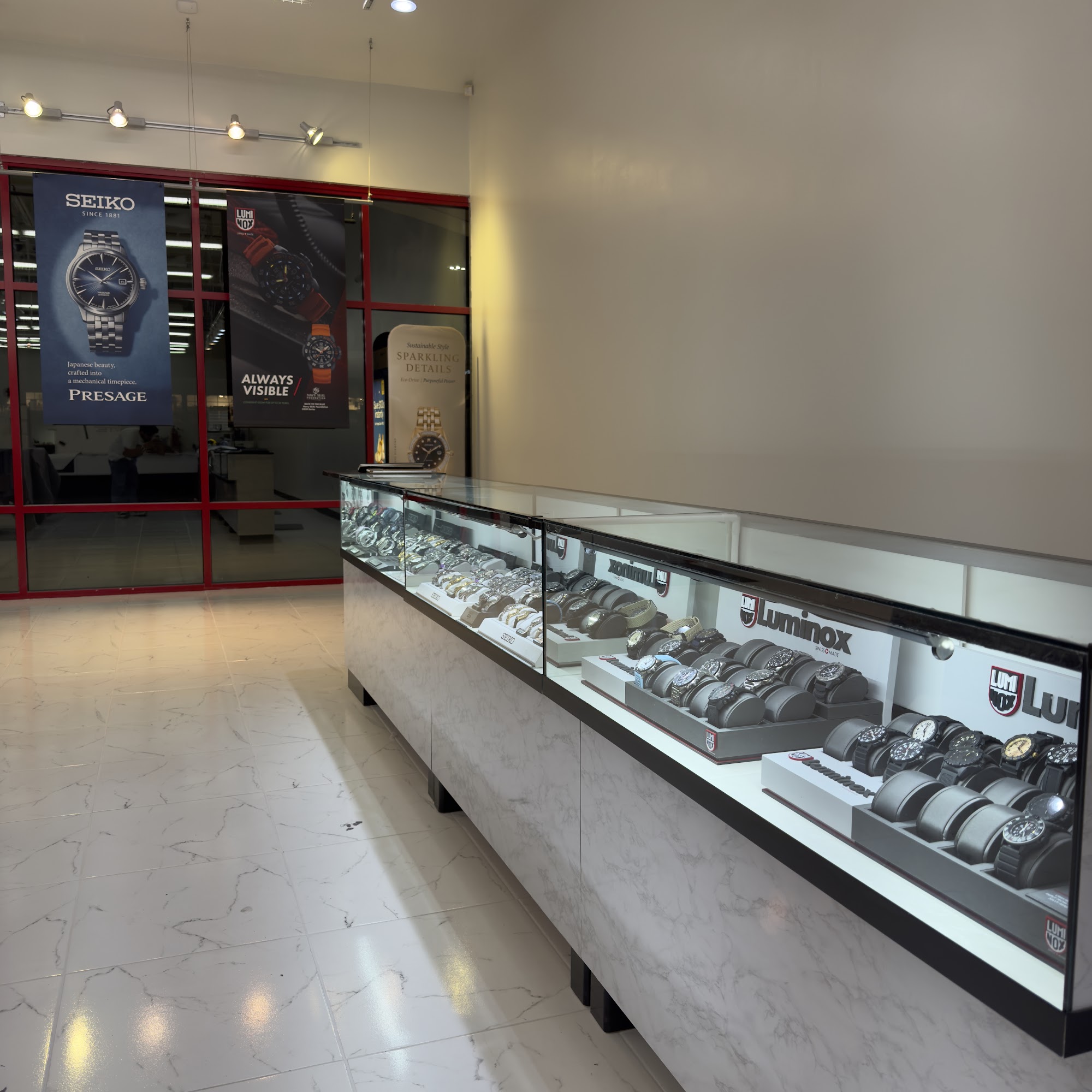 Flawless Gems Jewelry & Watch Repair 800 Steven B Tanger Blvd #1210, Commerce Georgia 30529