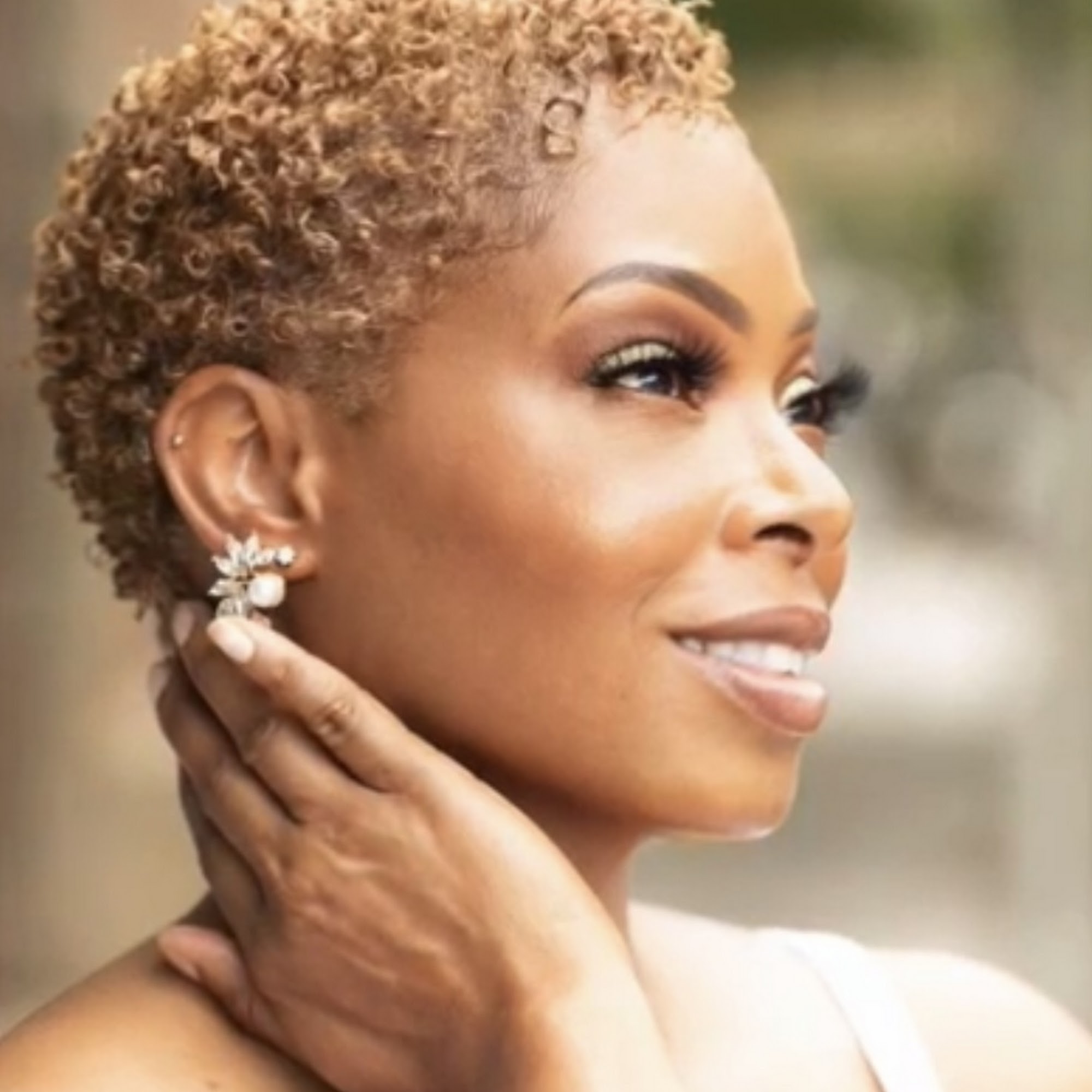 Juste Vous Salon and Spa 976 E Freeway Dr SE SteA, Conyers Georgia 30094