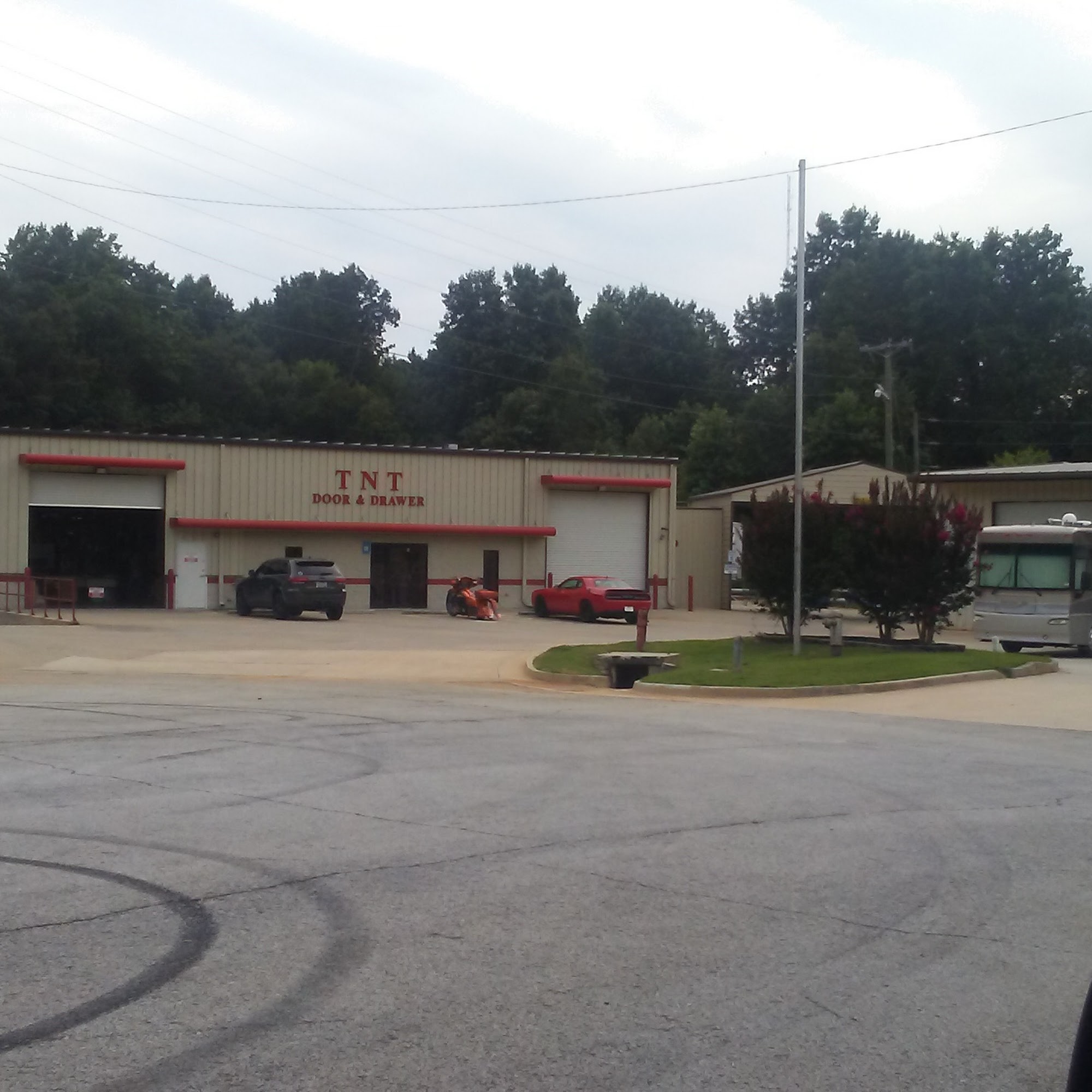 Tnt Door & Drawer Covington