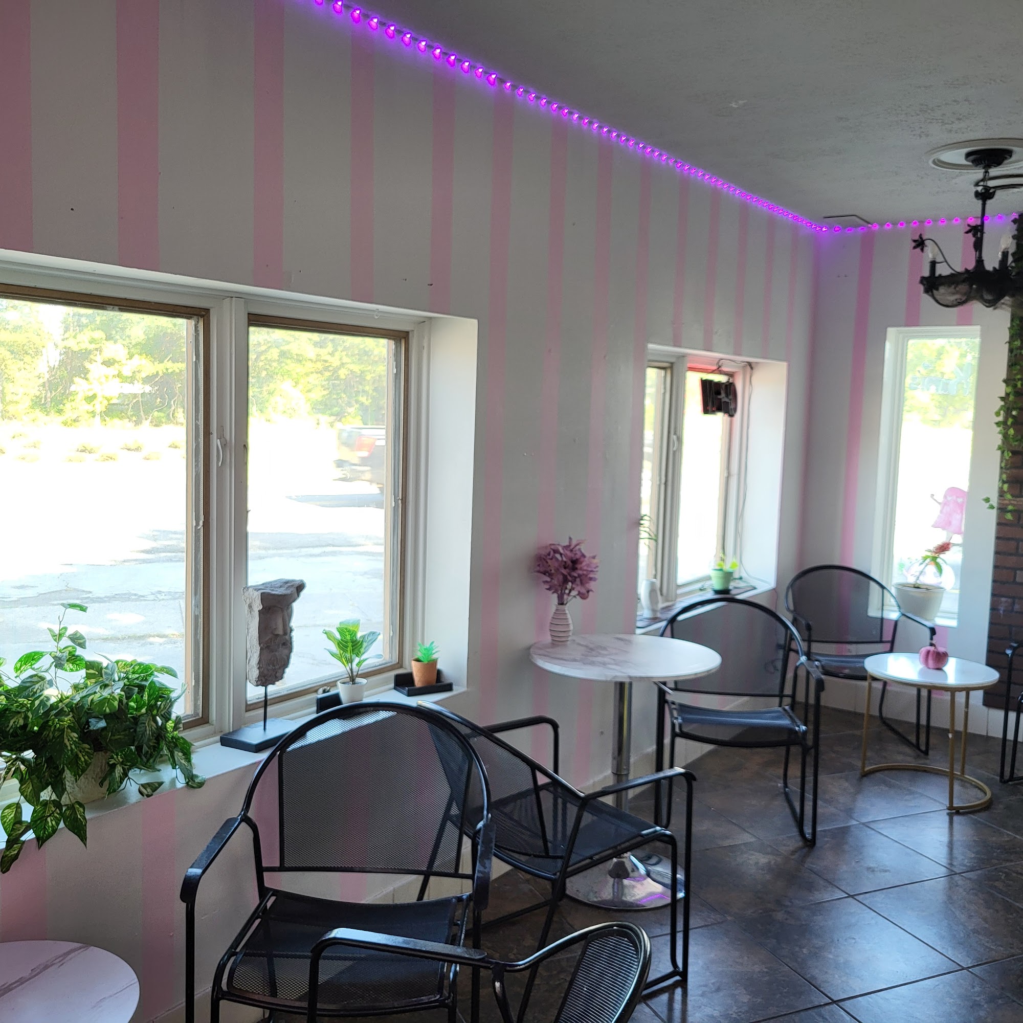 Kami’s Boba House 305 E Hawthorne St ste b, Dalton, GA 30721