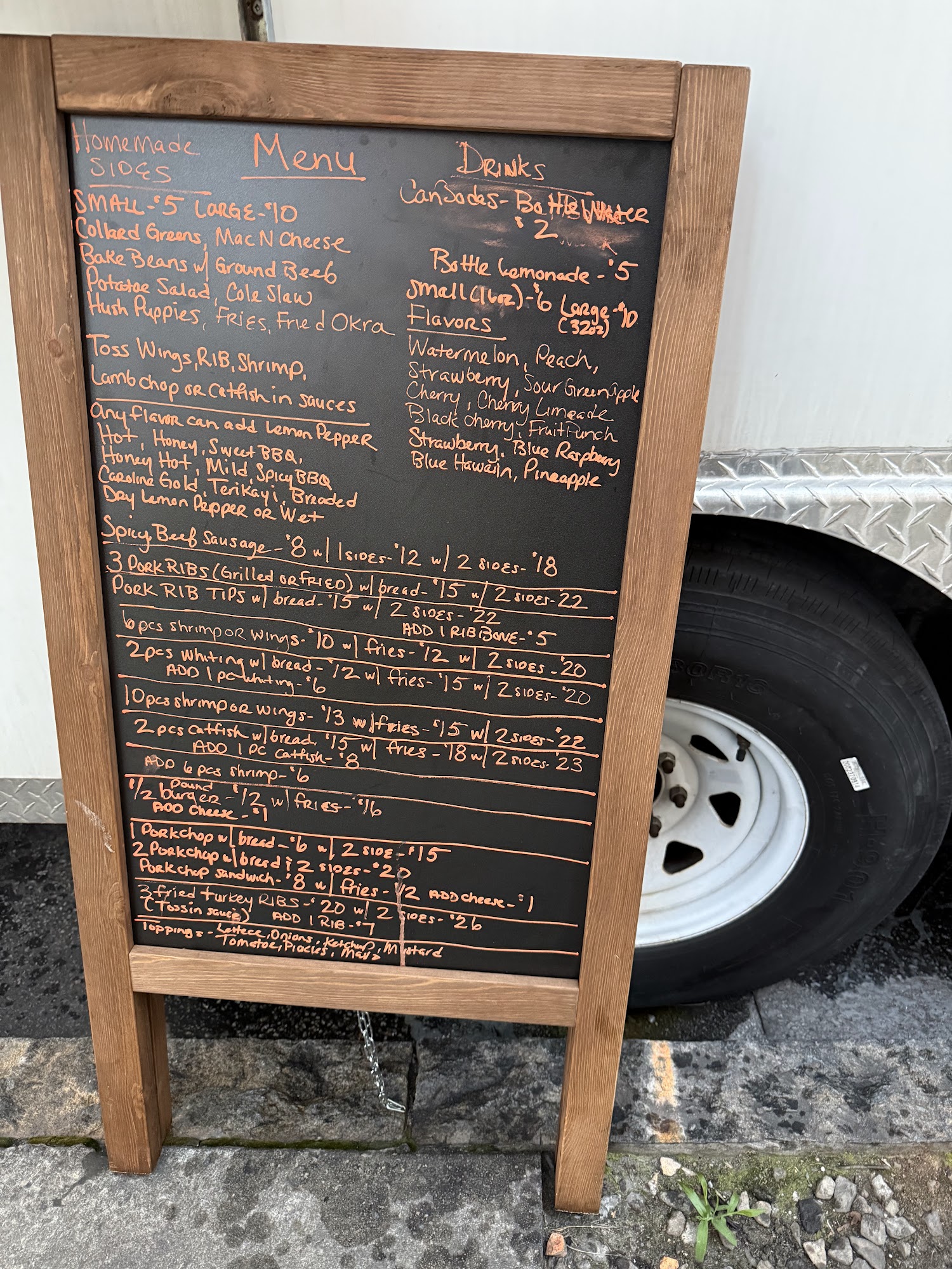 Smokez Soulfood Kitchen Menu