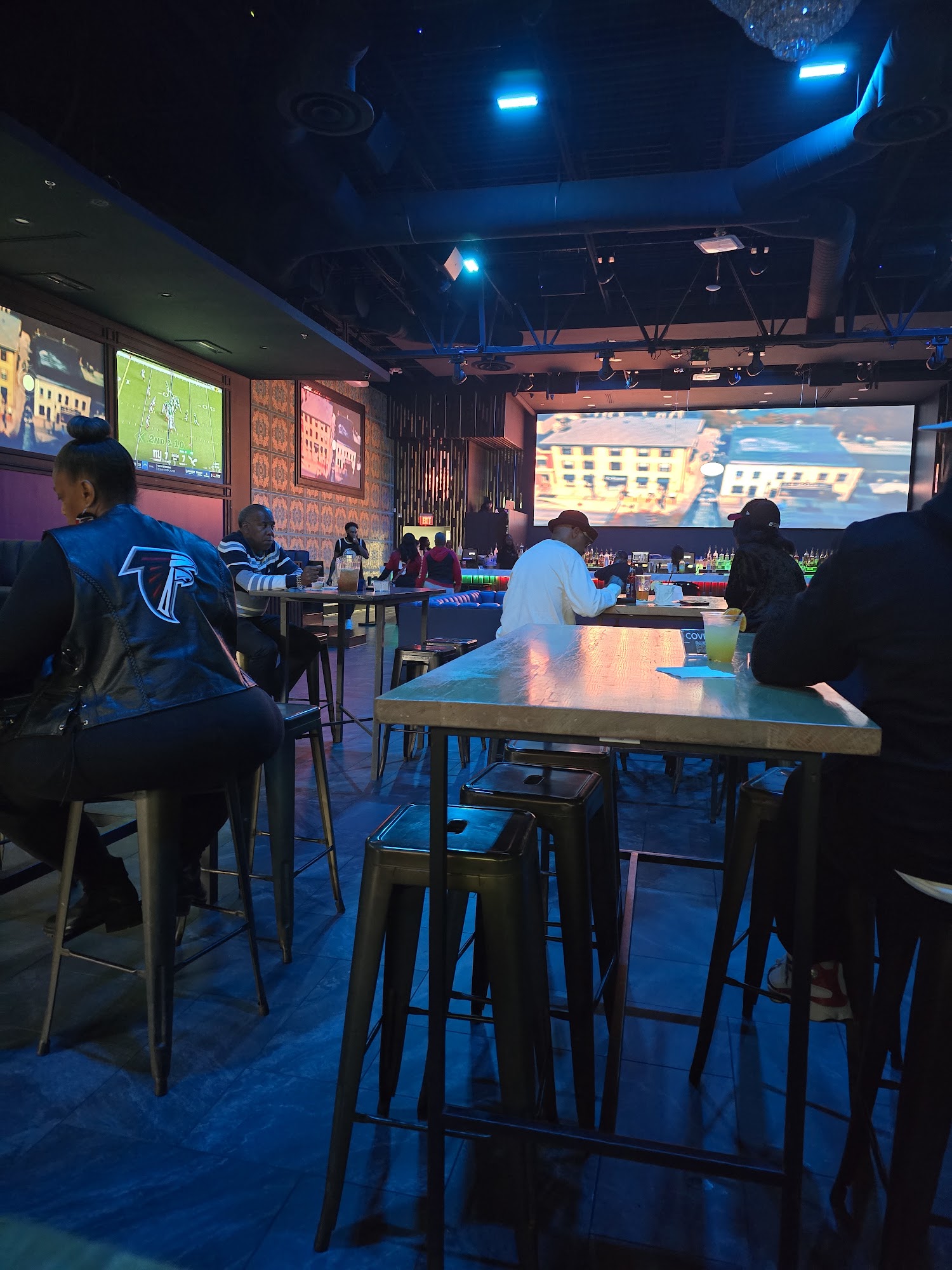 Cover Sports & Shows Menu