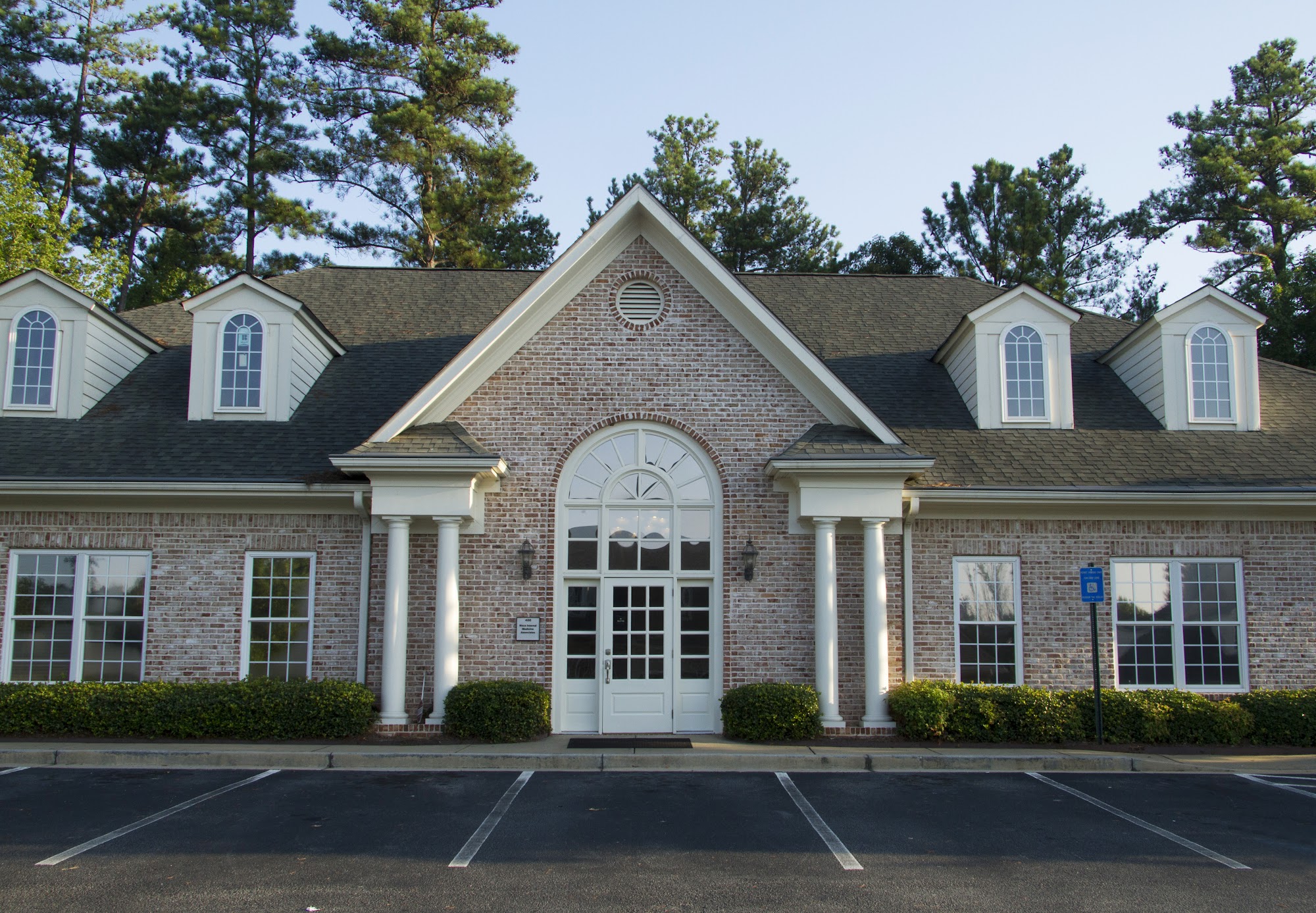 Maxa Internal Medicine Associates