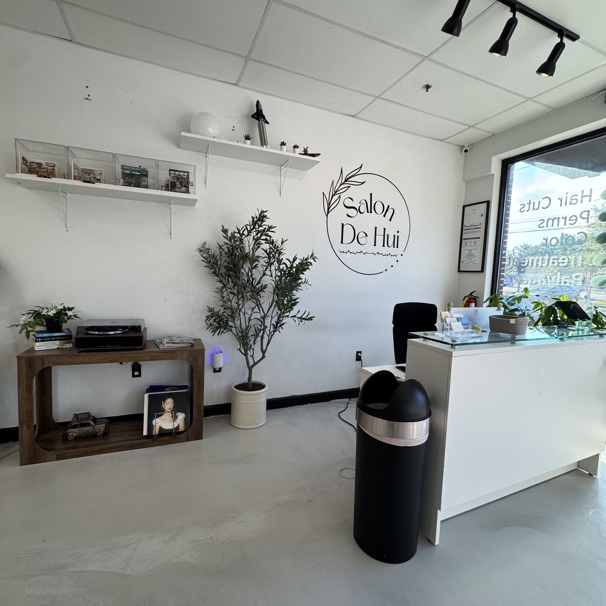 Salon De Hui 3940 Buford Hwy b105, Duluth Georgia 30096