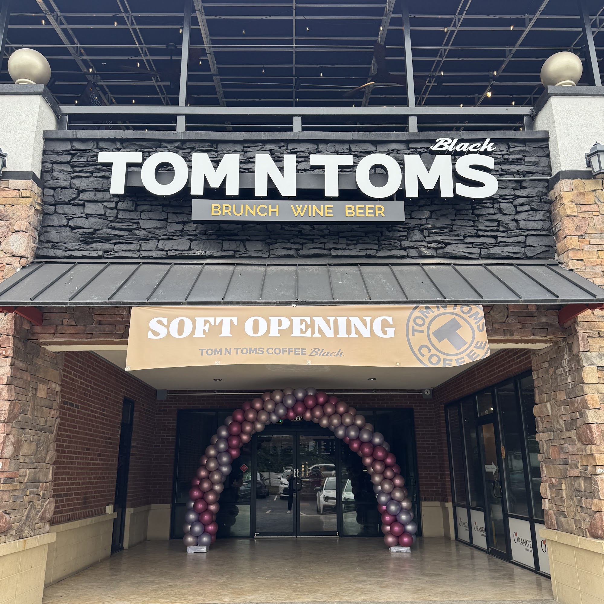 Tom N Toms Black Duluth 3473 Old Norcross Rd #100a, Duluth, GA 30096