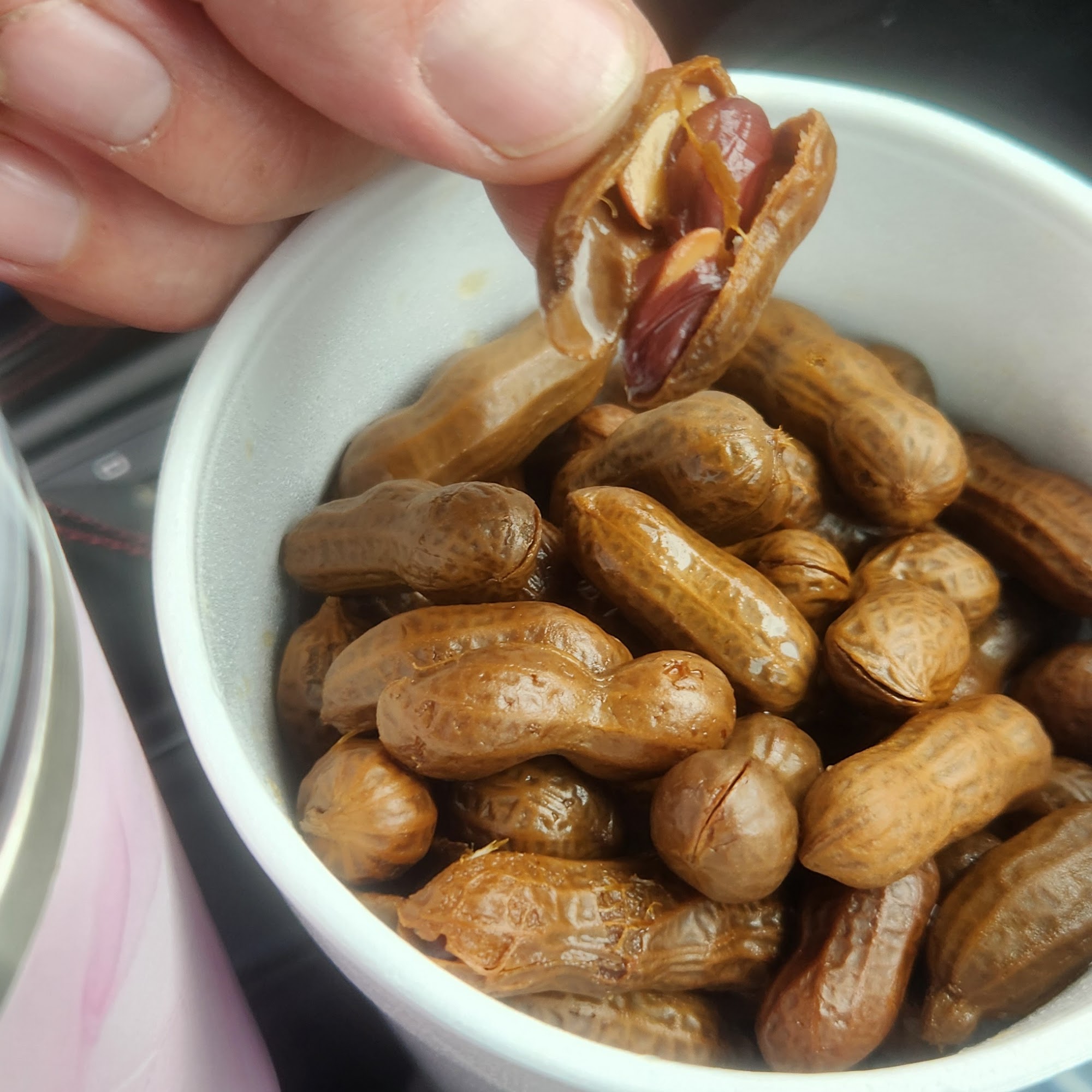 Mikes Boild Peanuts Eatonton