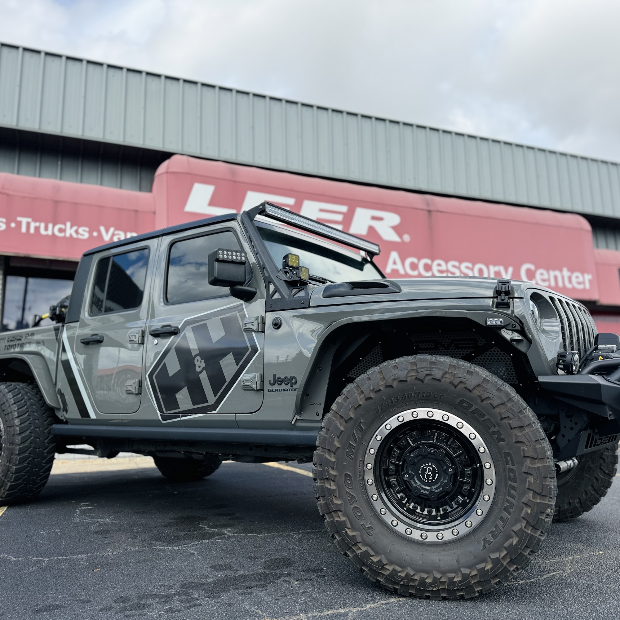 LEER Truck Accessories by H&H - Gainesville GA Gainesville