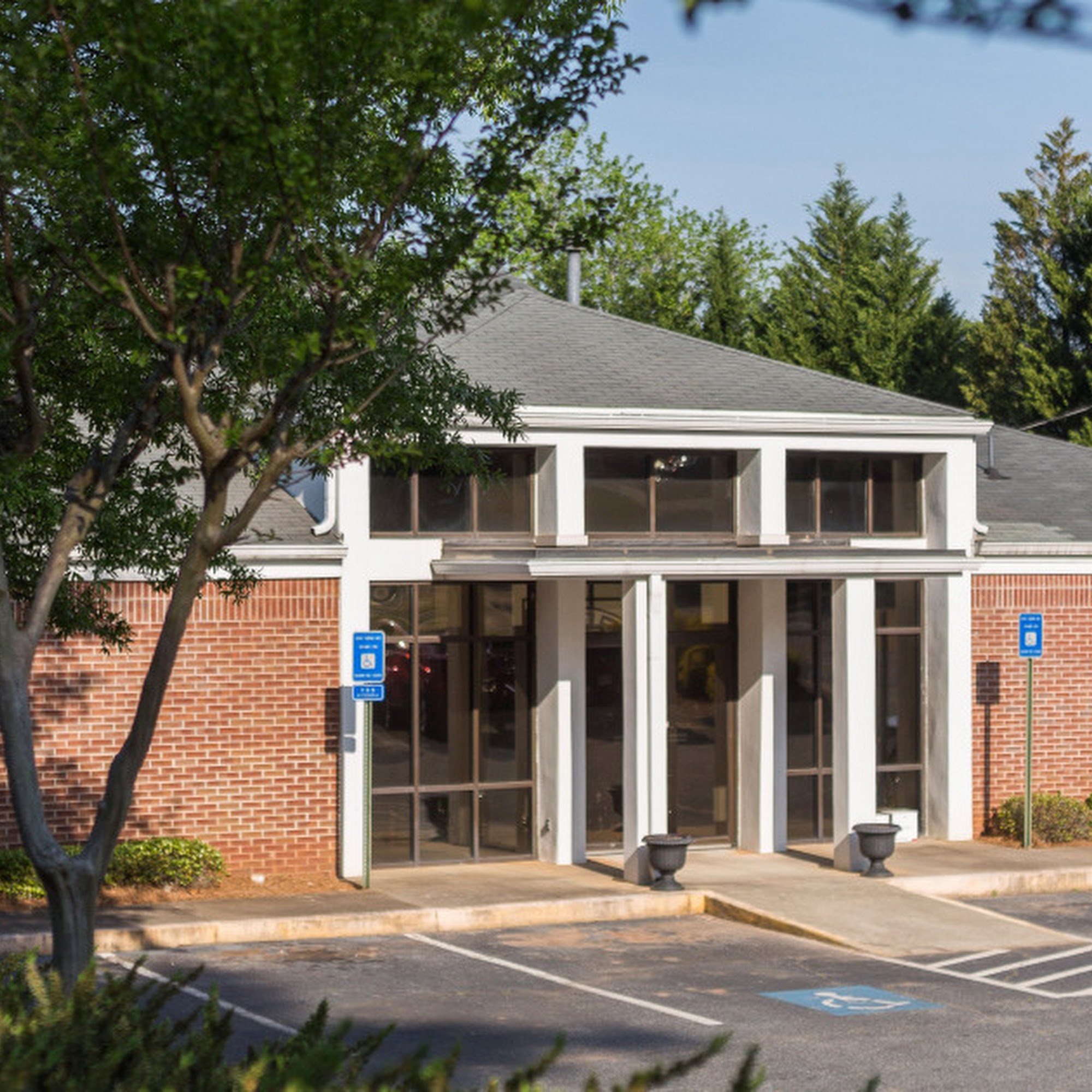 Resurgens Orthopaedics 1585 N Expy, Griffin Georgia 30223