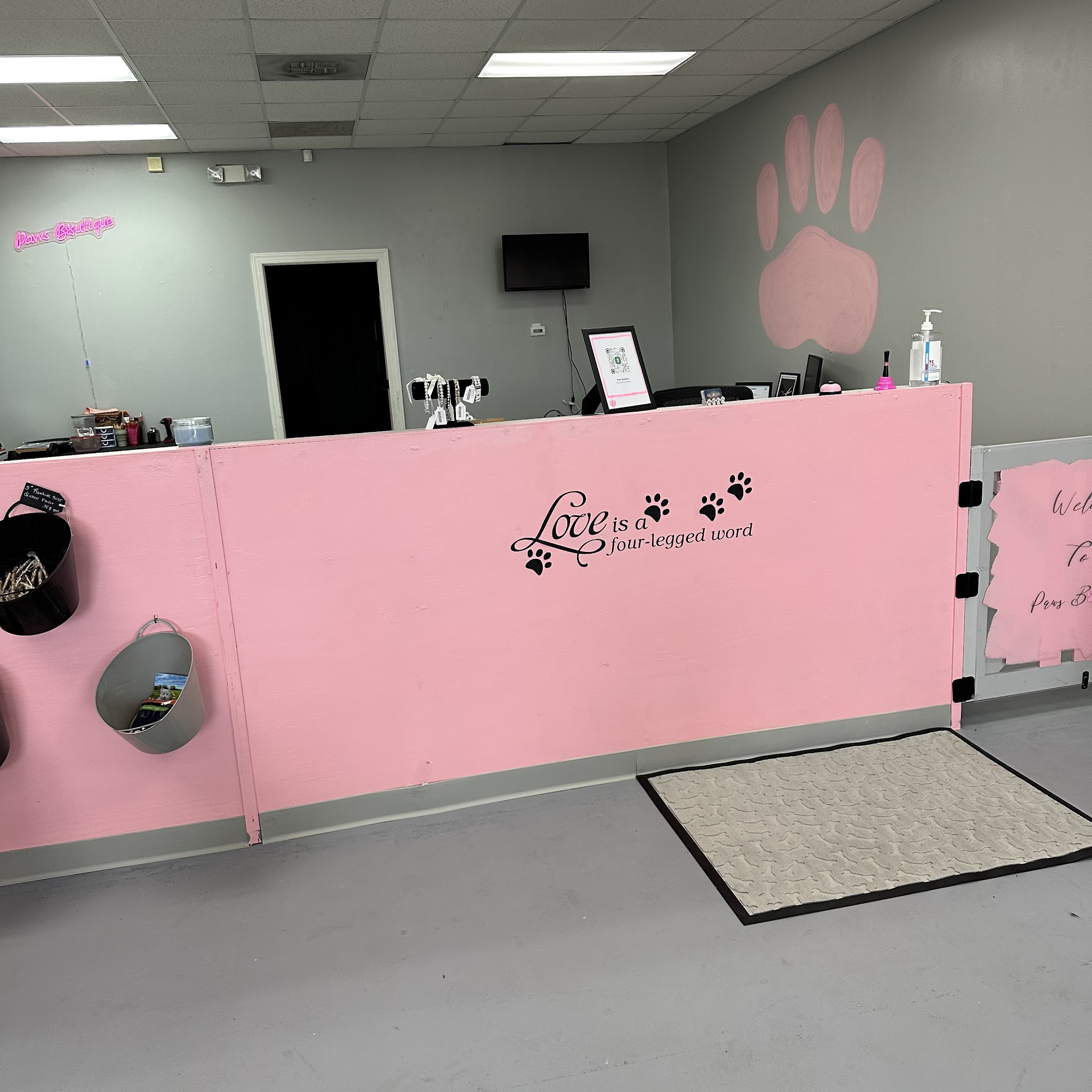 Paws Boutique, Bakery & Grooming Hazlehurst