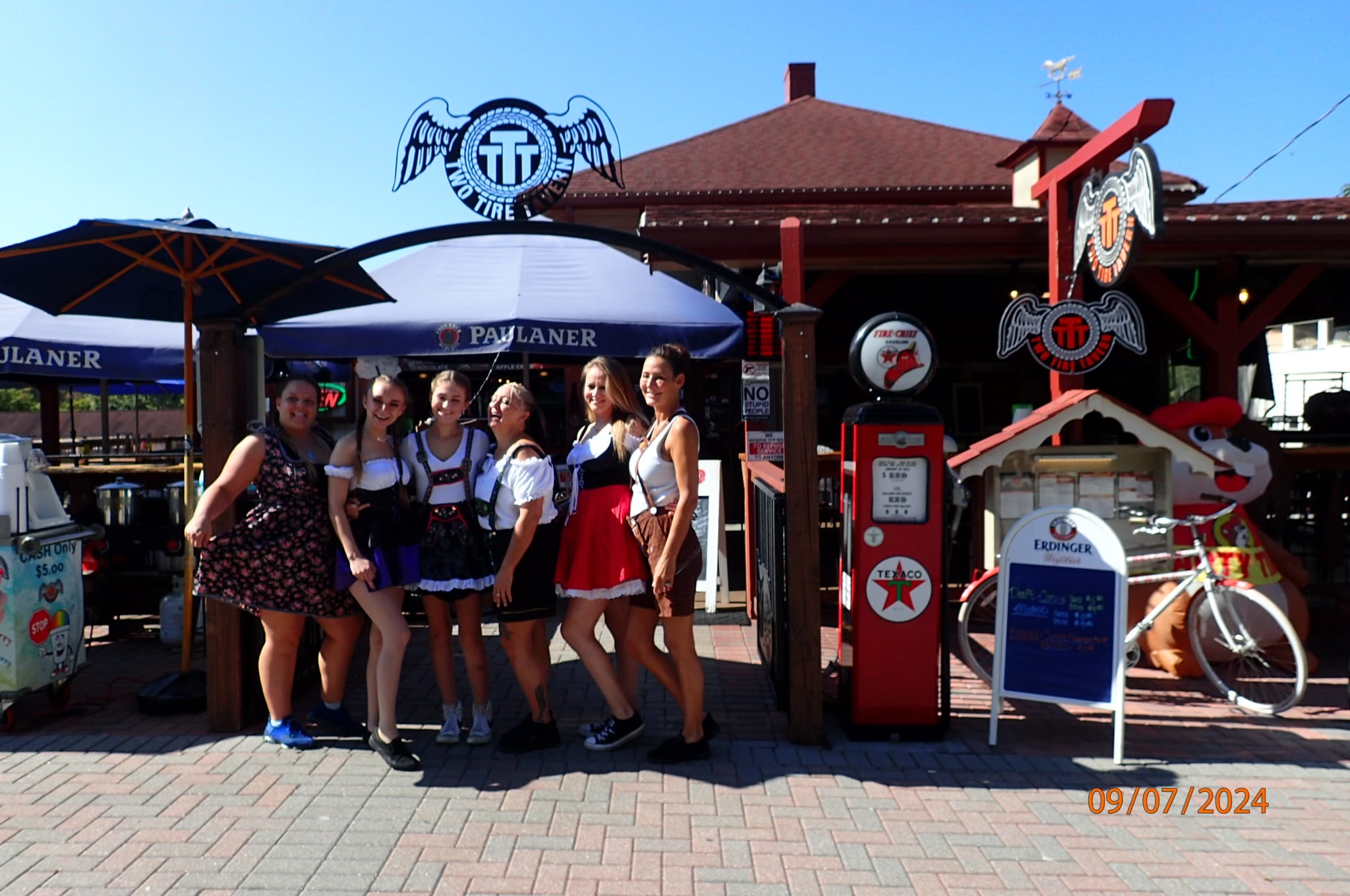 Two Tire Tavern Helen