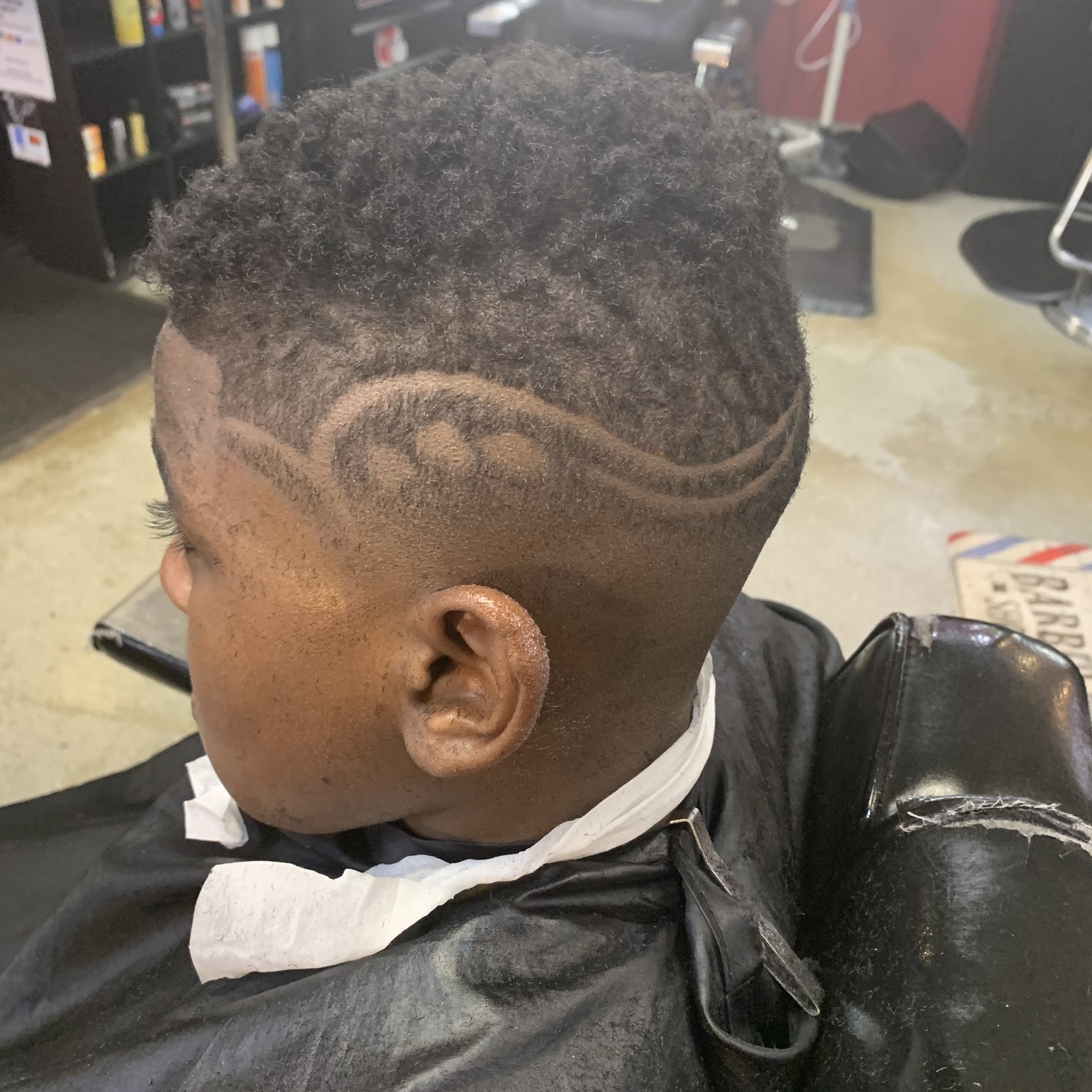 That's Amazing Hair and Barber Salon