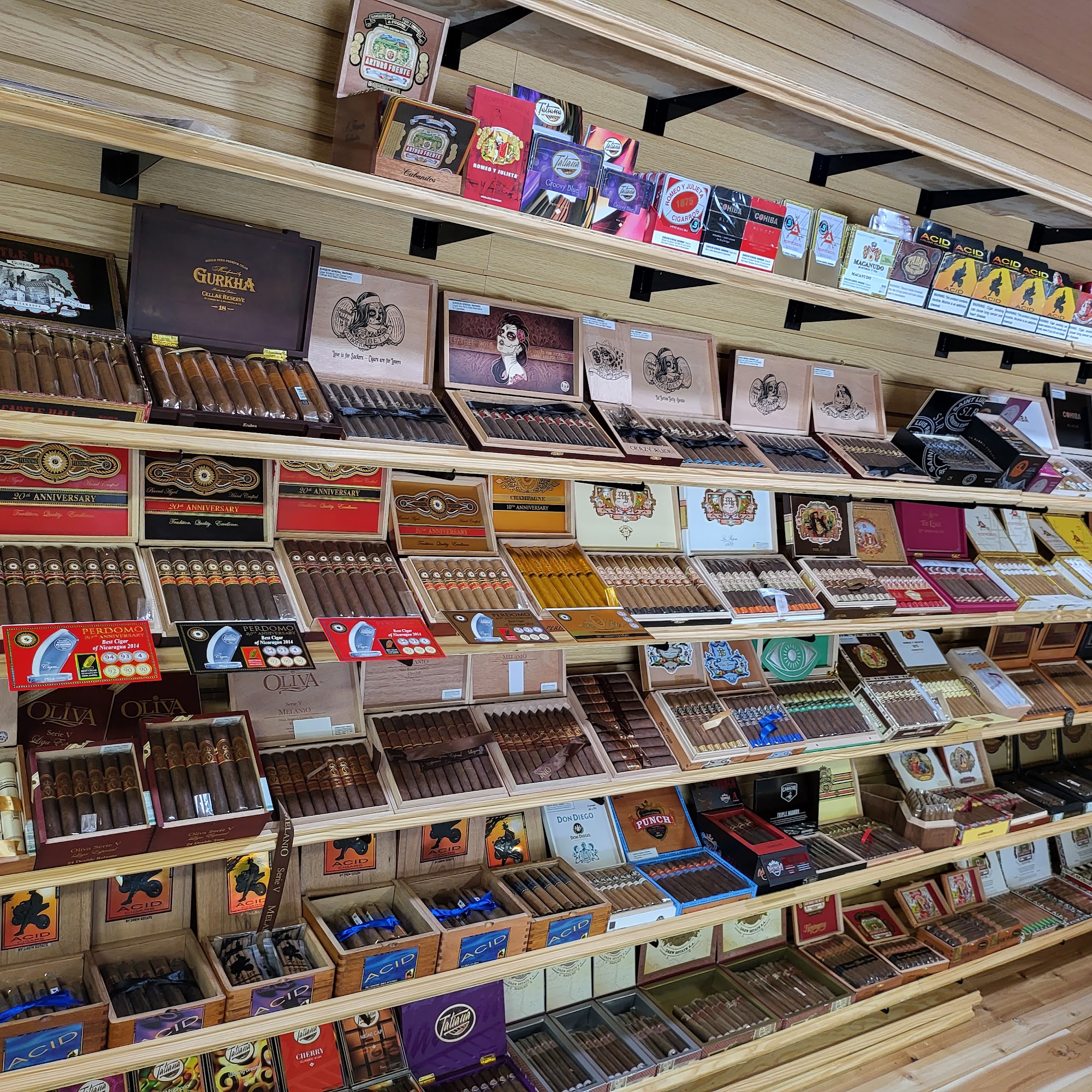 KINGS PALACE SMOKE & CIGAR Kingsland