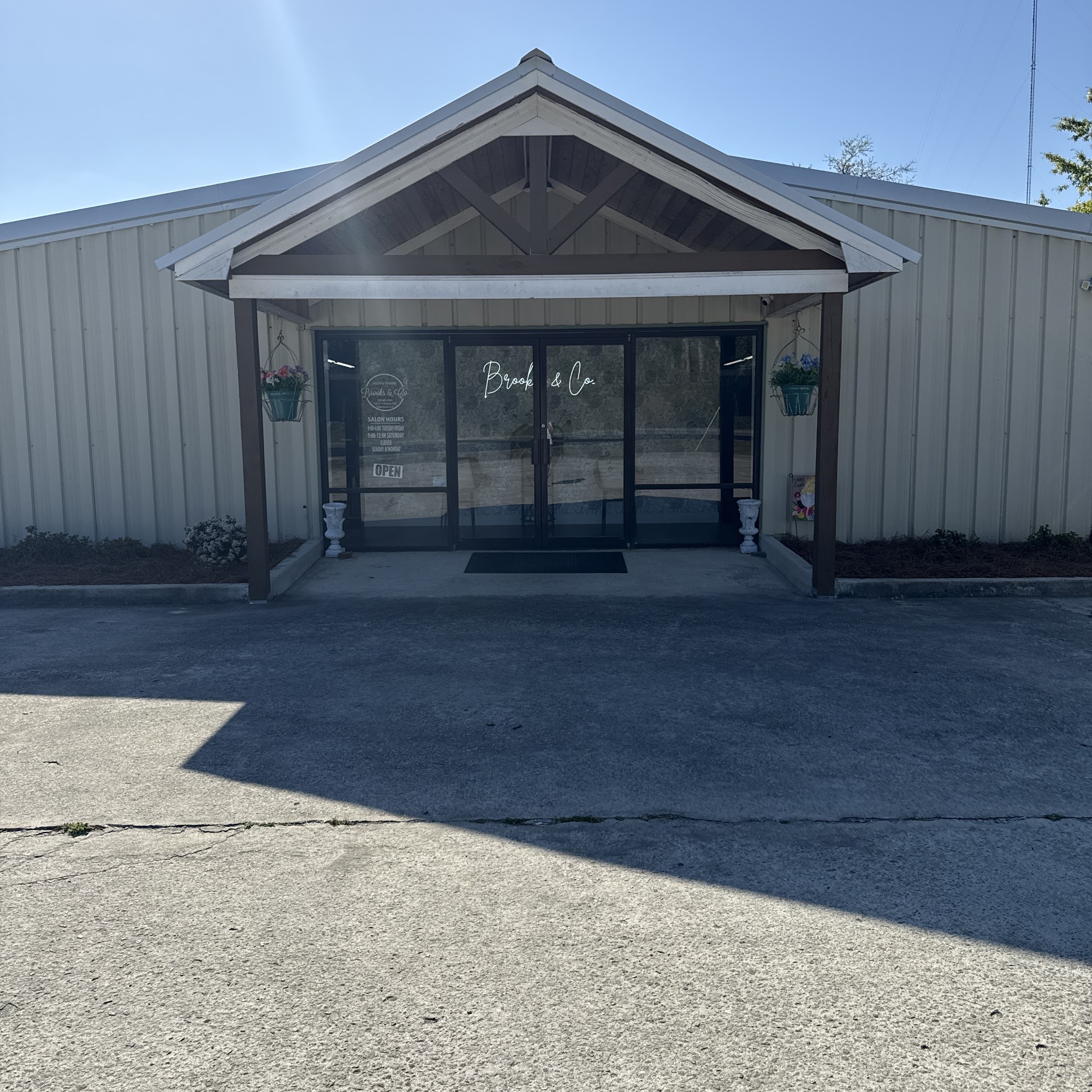 Brooks & Co. Salon and Tanning 160 S Valdosta Rd, Lakeland Georgia 31635