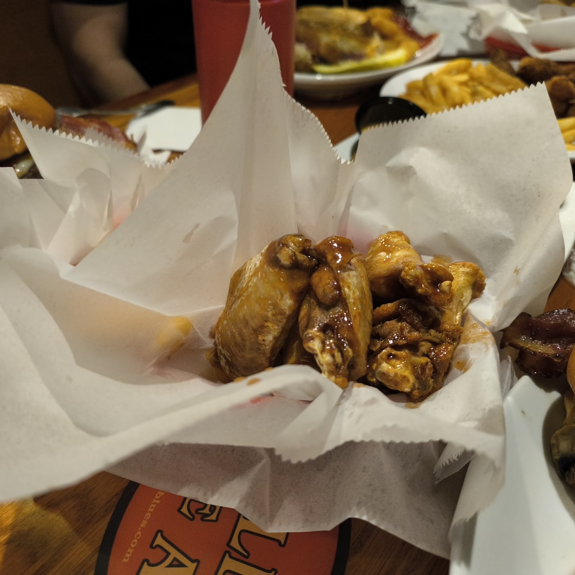 Tooey's Wings Tenders & Taps Lawrenceville