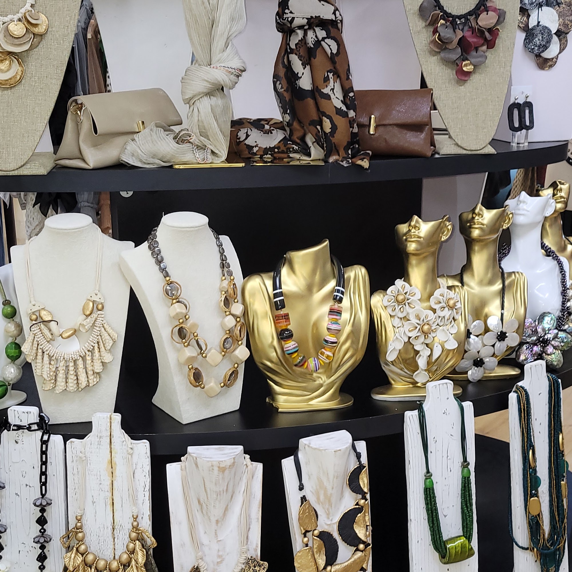 Luxury Avenue boutique Lilburn