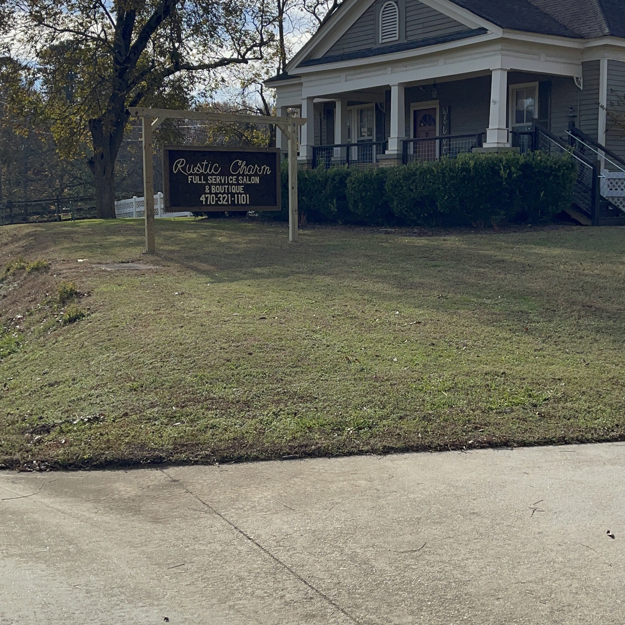 Rustic Charm 2020 Hwy 81, Loganville Georgia 30052