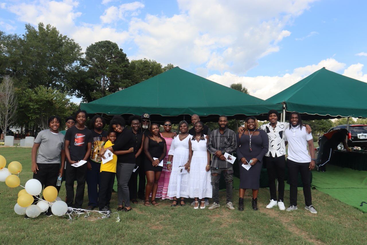 Dee's Enterprise Unlimited