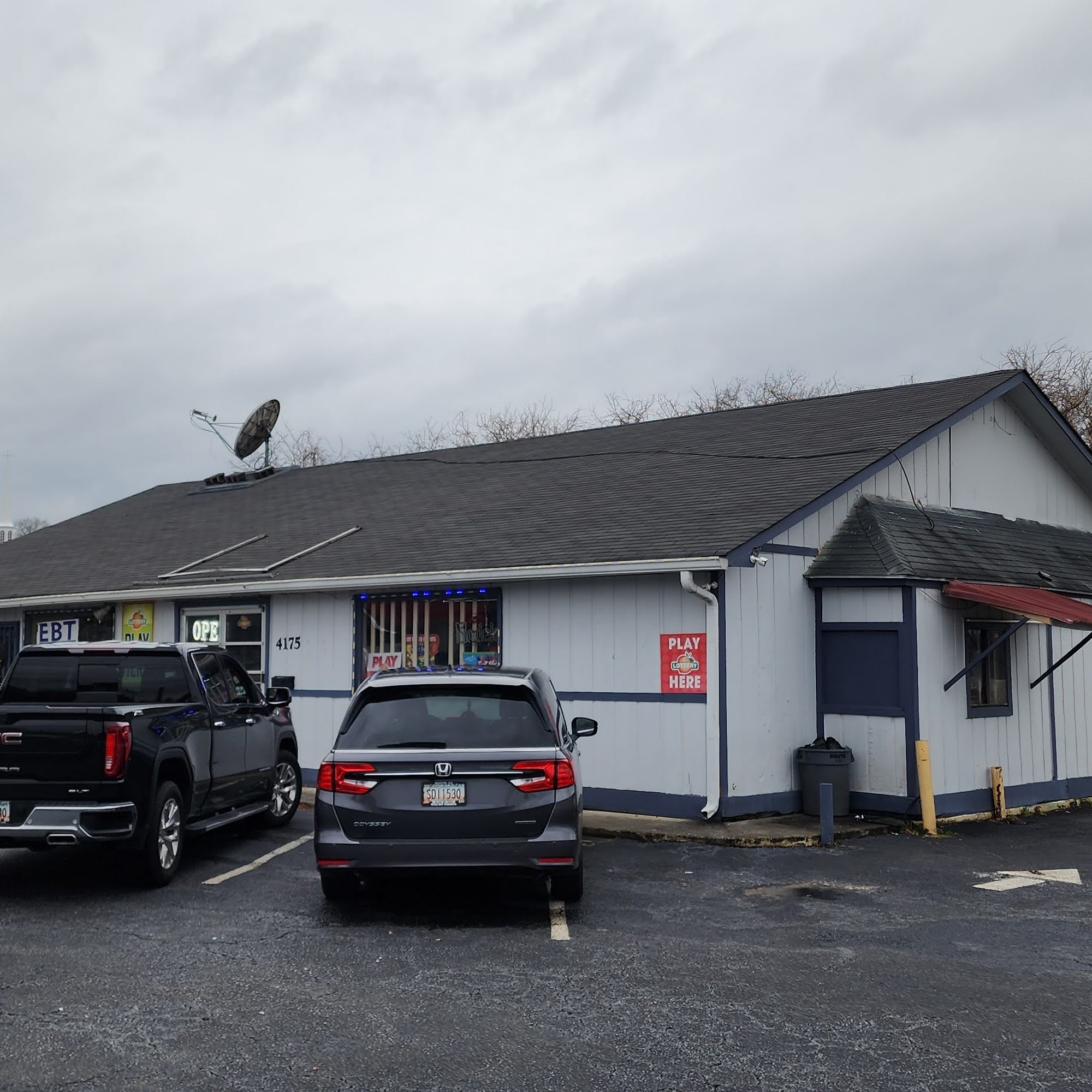 Bloomfield Grocery Macon