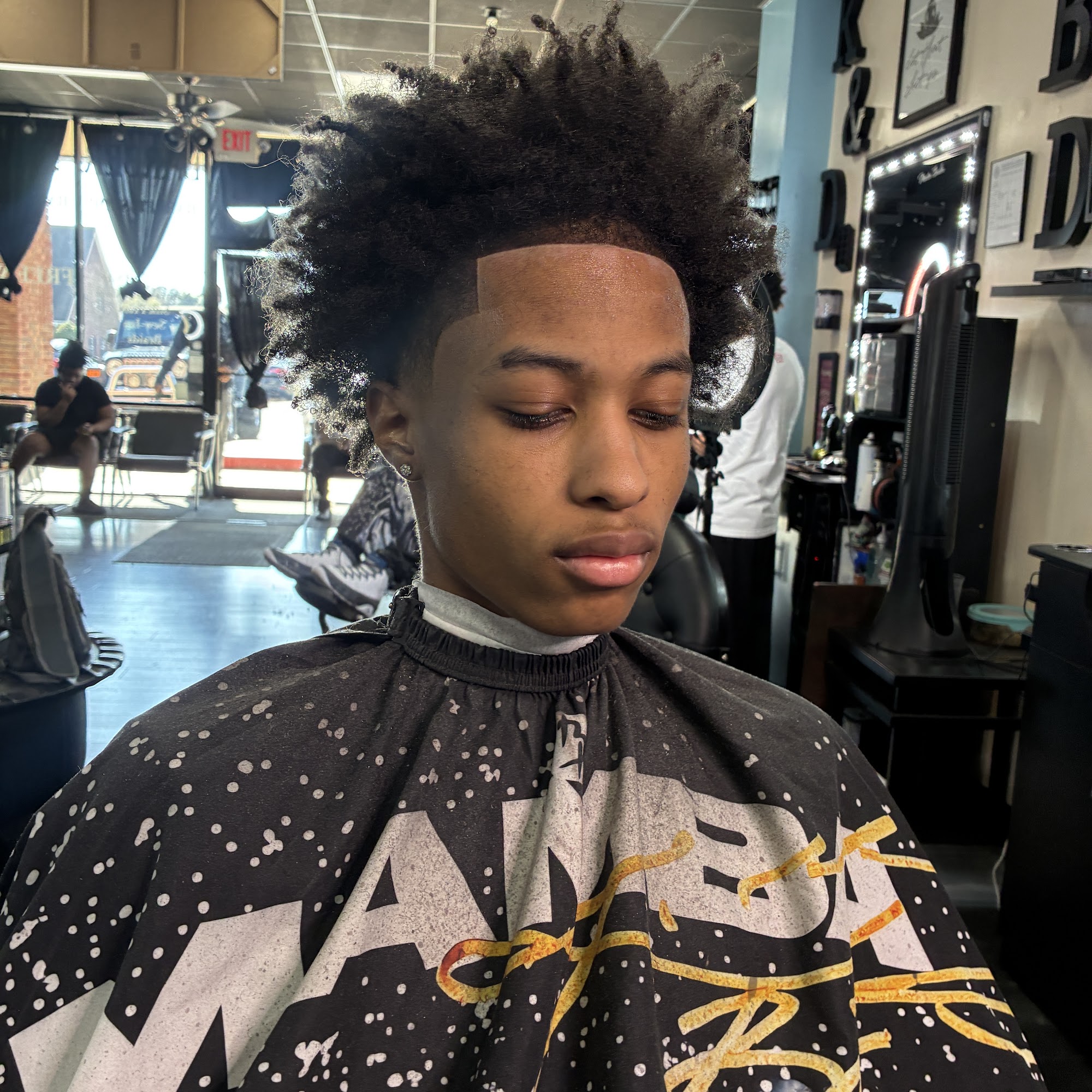 Cutzbycobey 2570 GA-42, McDonough Georgia 30253