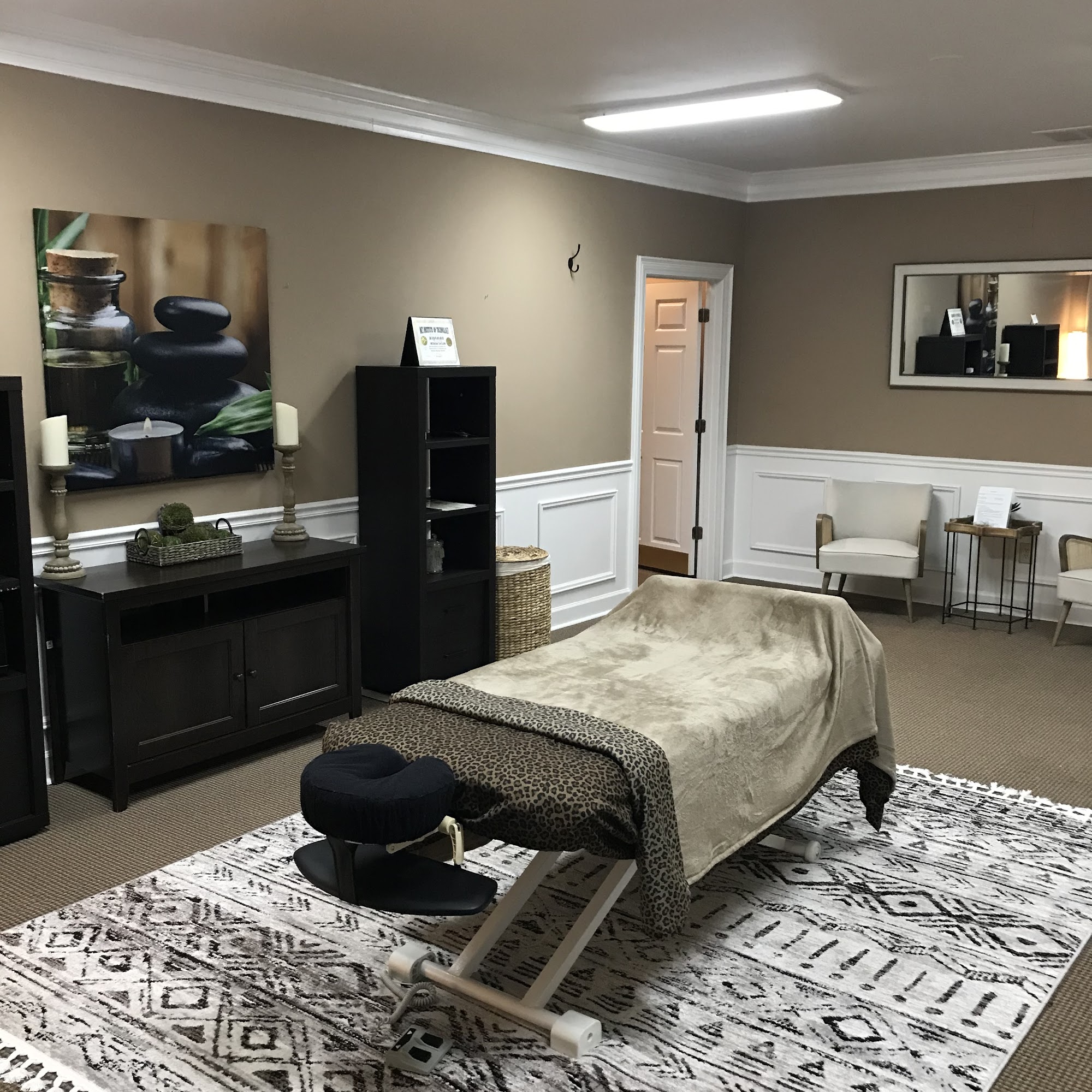 Haze (Healing and Zen Experience)Massage 103 Jonesboro Rd suite i, McDonough Georgia 30253