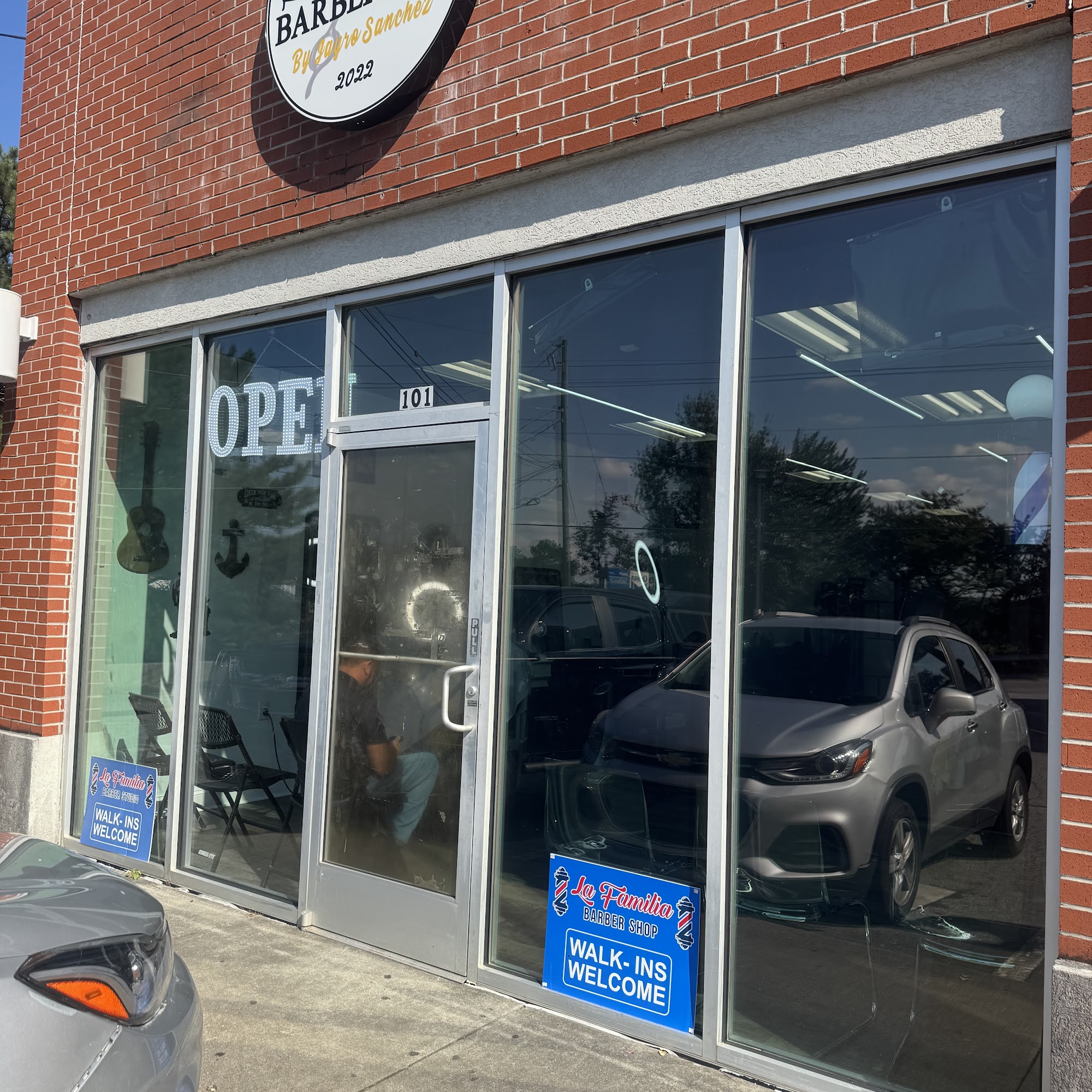 La familia barbershop ll 6780 Dawson Blvd STE 102, Norcross Georgia 30093