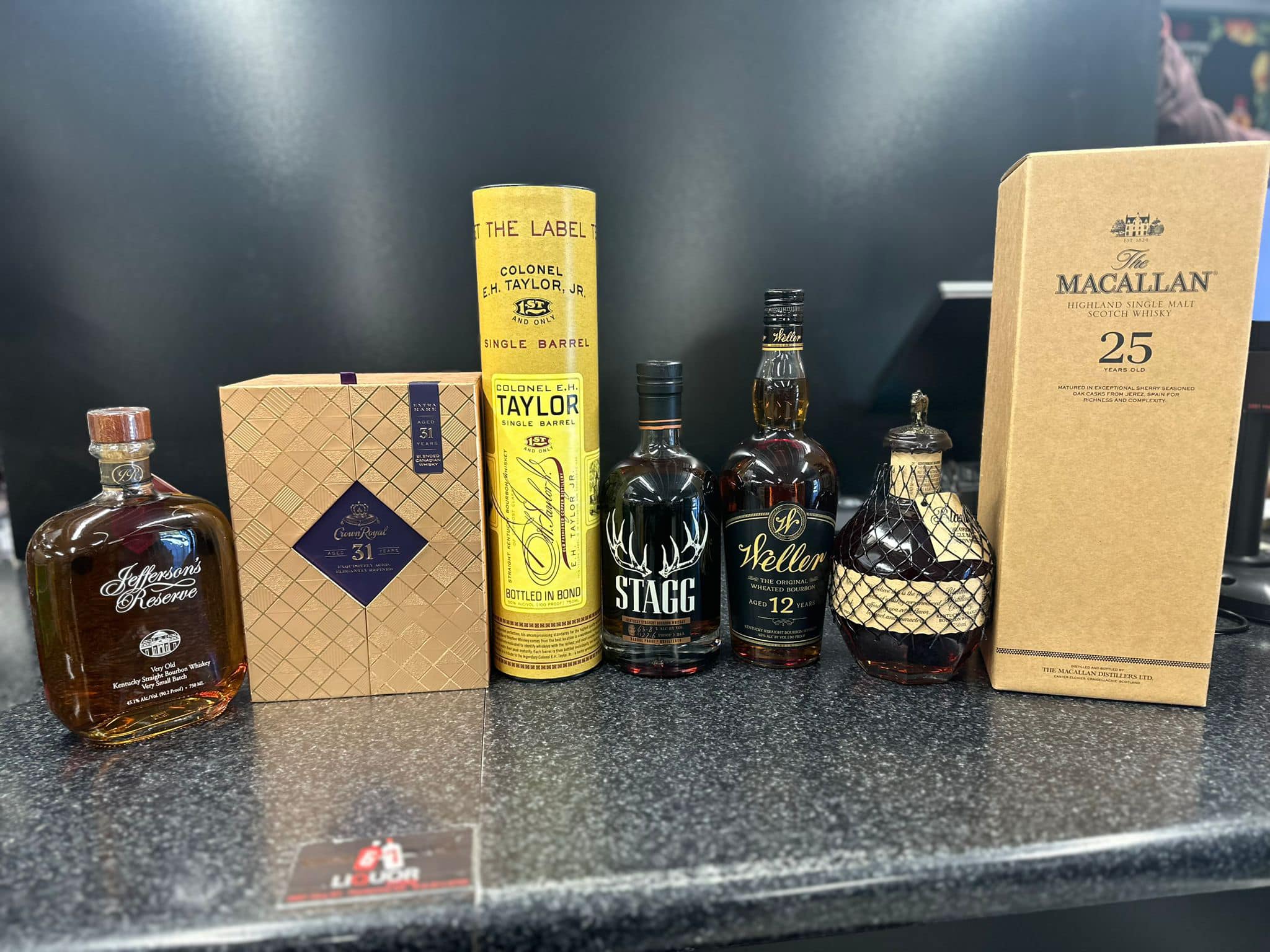 67 Liquor store Pembroke