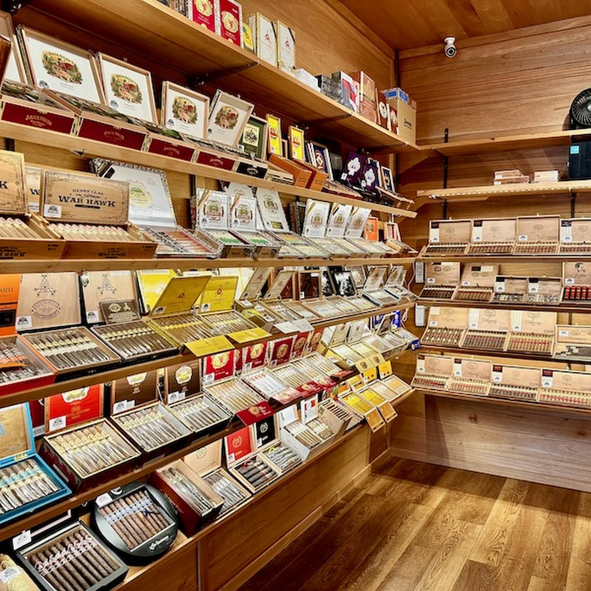 DAM Fine Cigars Pooler