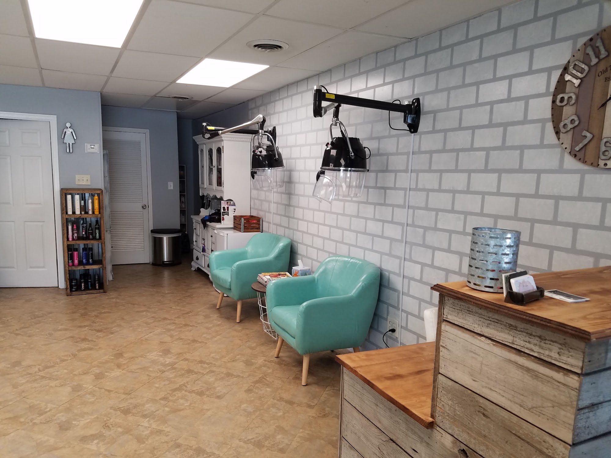 H SALON 210 N Columbia Ave, Rincon Georgia 31326