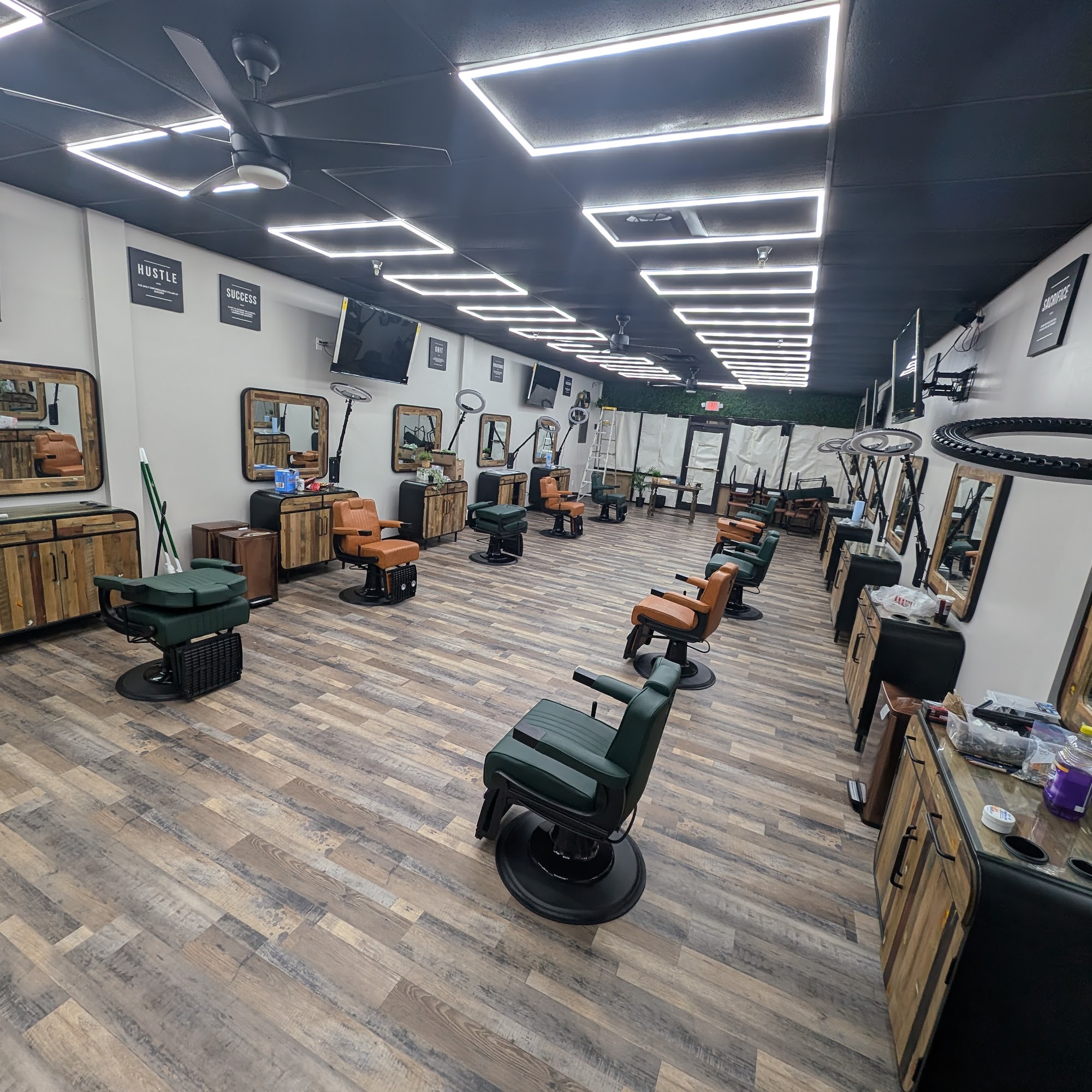 Los Barbers Barbershop 591 S Columbia Ave suite D, Rincon Georgia 31326